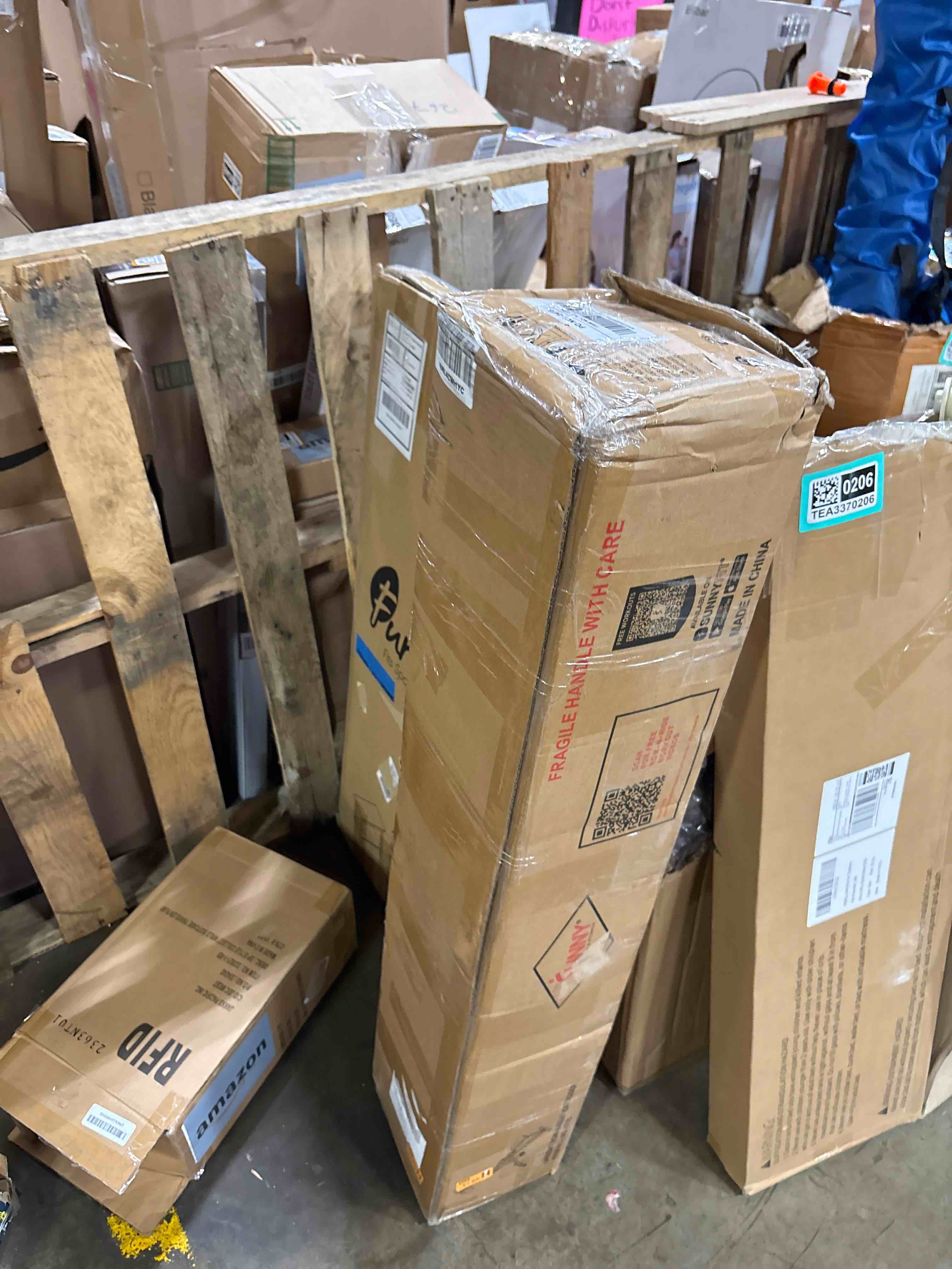 https://s3.amazonaws.com/lotting-images-prod/phillipi/TEA3370207_1752000835262.jpeg