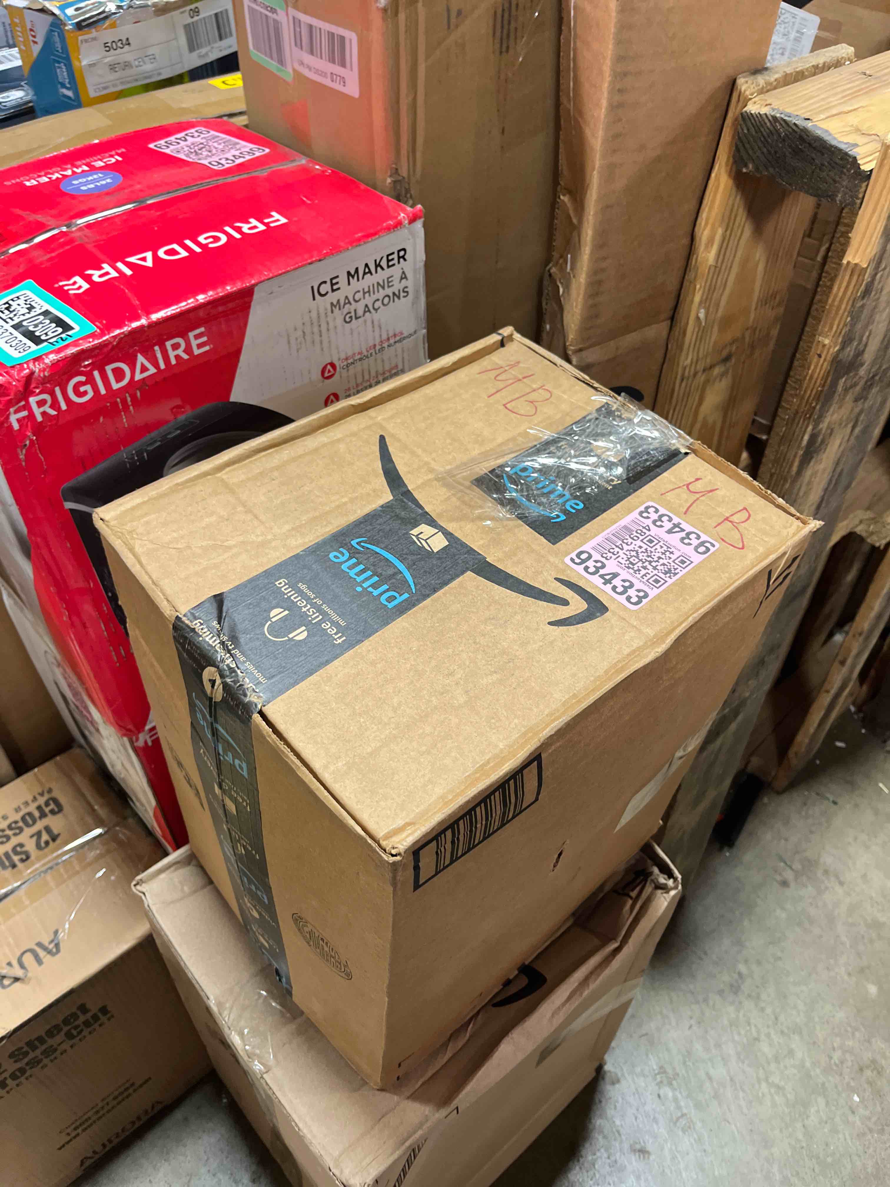 https://s3.amazonaws.com/lotting-images-prod/phillipi/TEA3370310_1752601311577.jpeg
