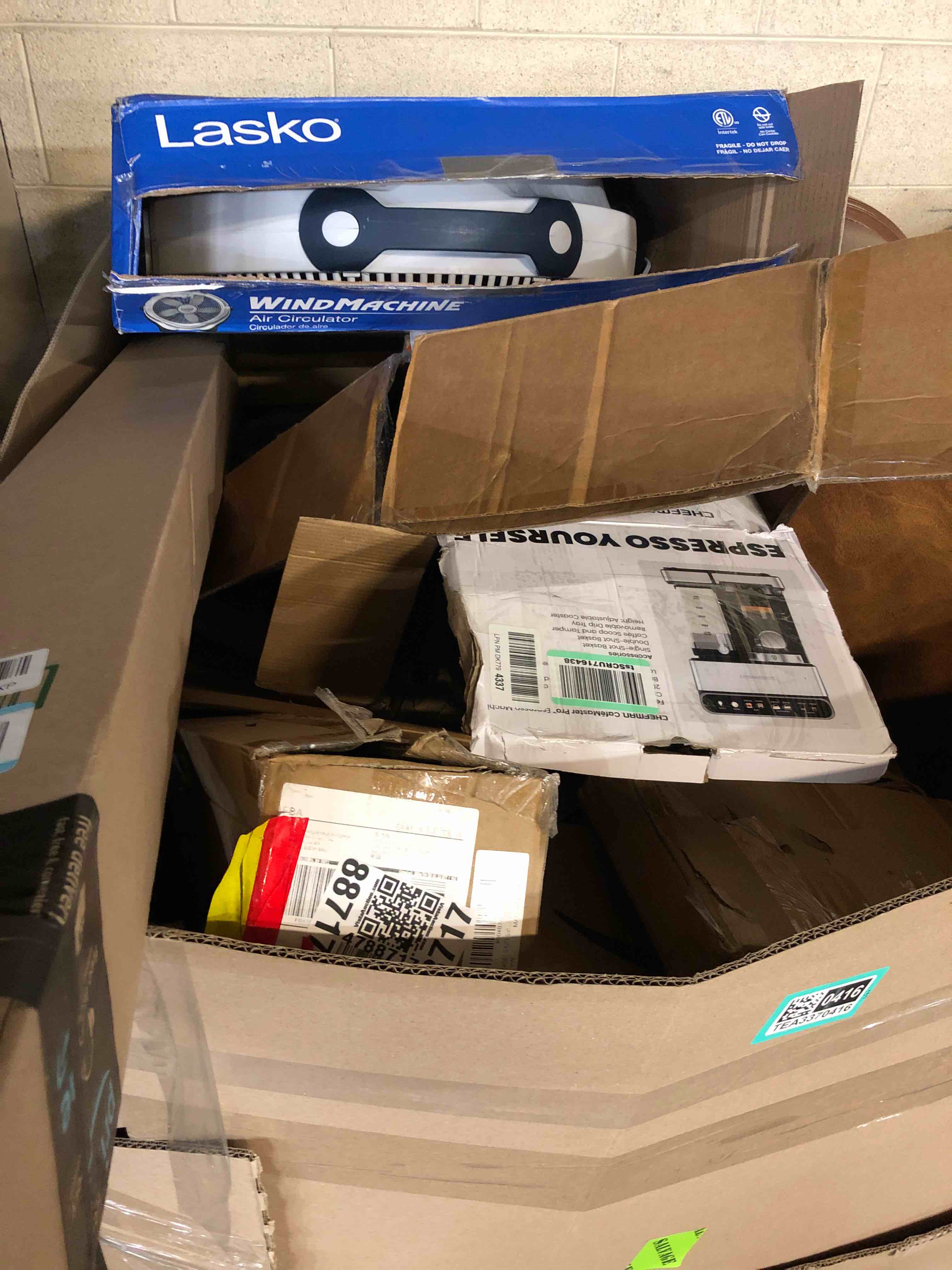 https://s3.amazonaws.com/lotting-images-prod/phillipi/TEA3370416_1752672924799.jpeg