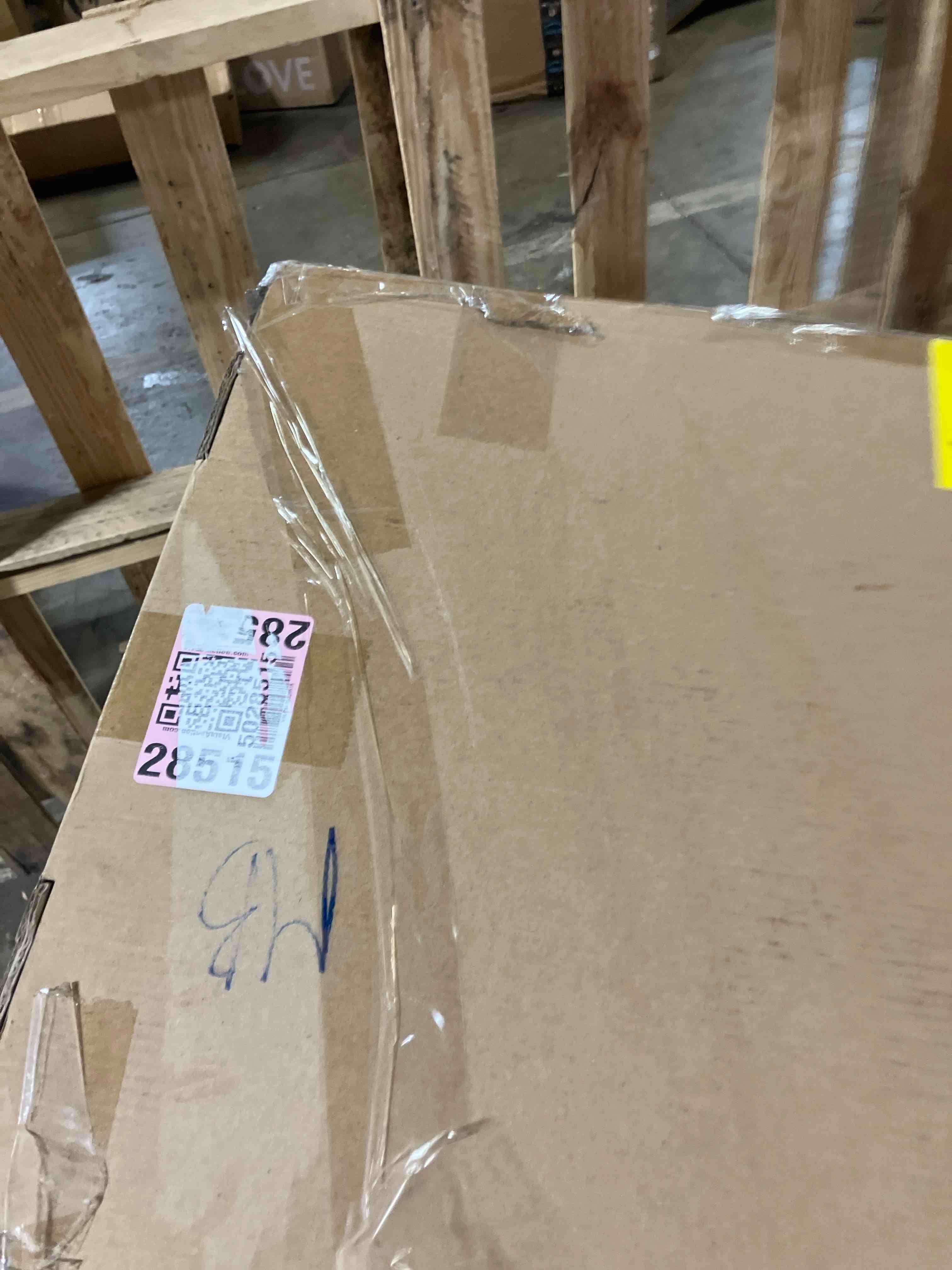 https://s3.amazonaws.com/lotting-images-prod/phillipi/TEA3370459_1753108520291.jpeg