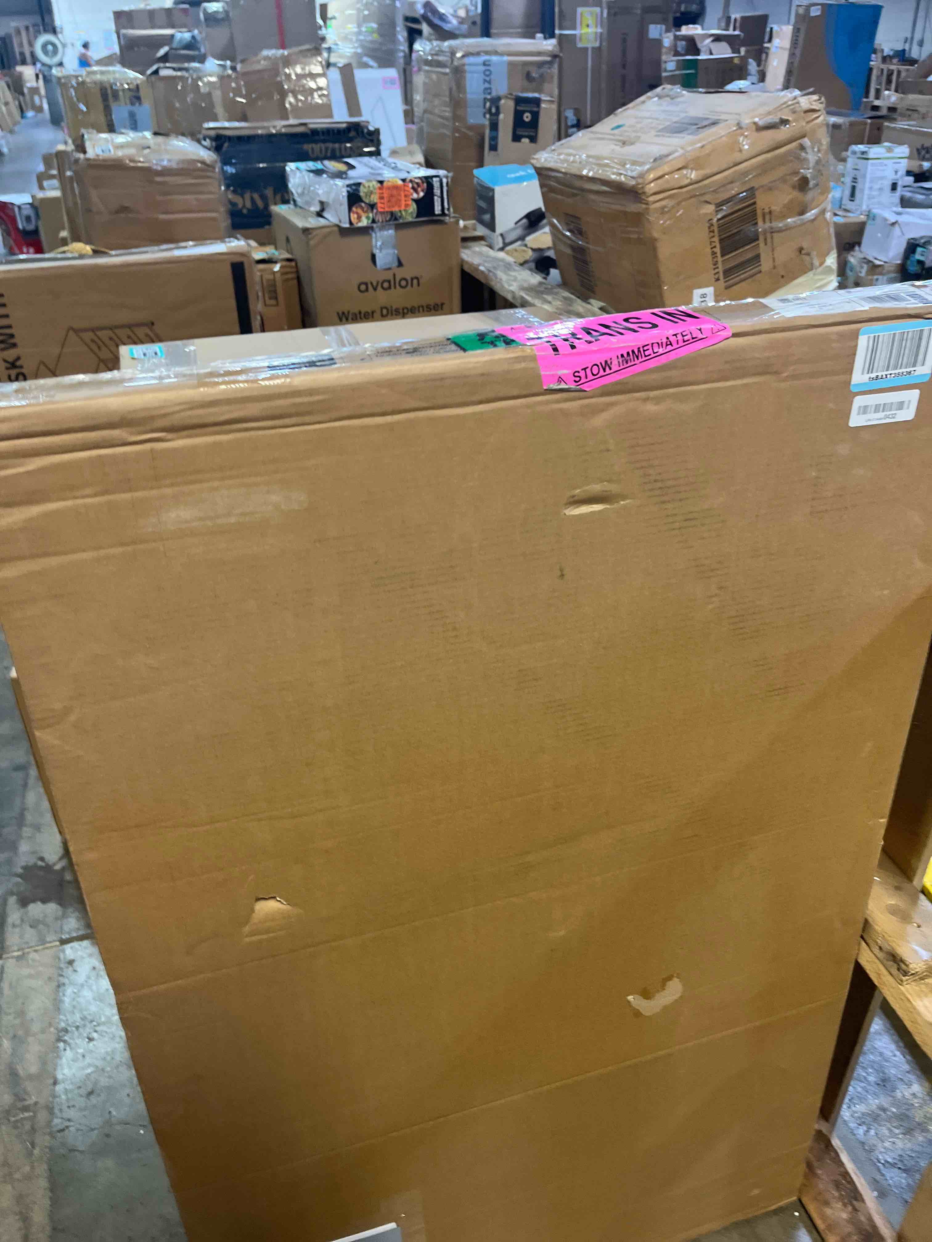 https://s3.amazonaws.com/lotting-images-prod/phillipi/TEA3370587_1753461002258.jpeg