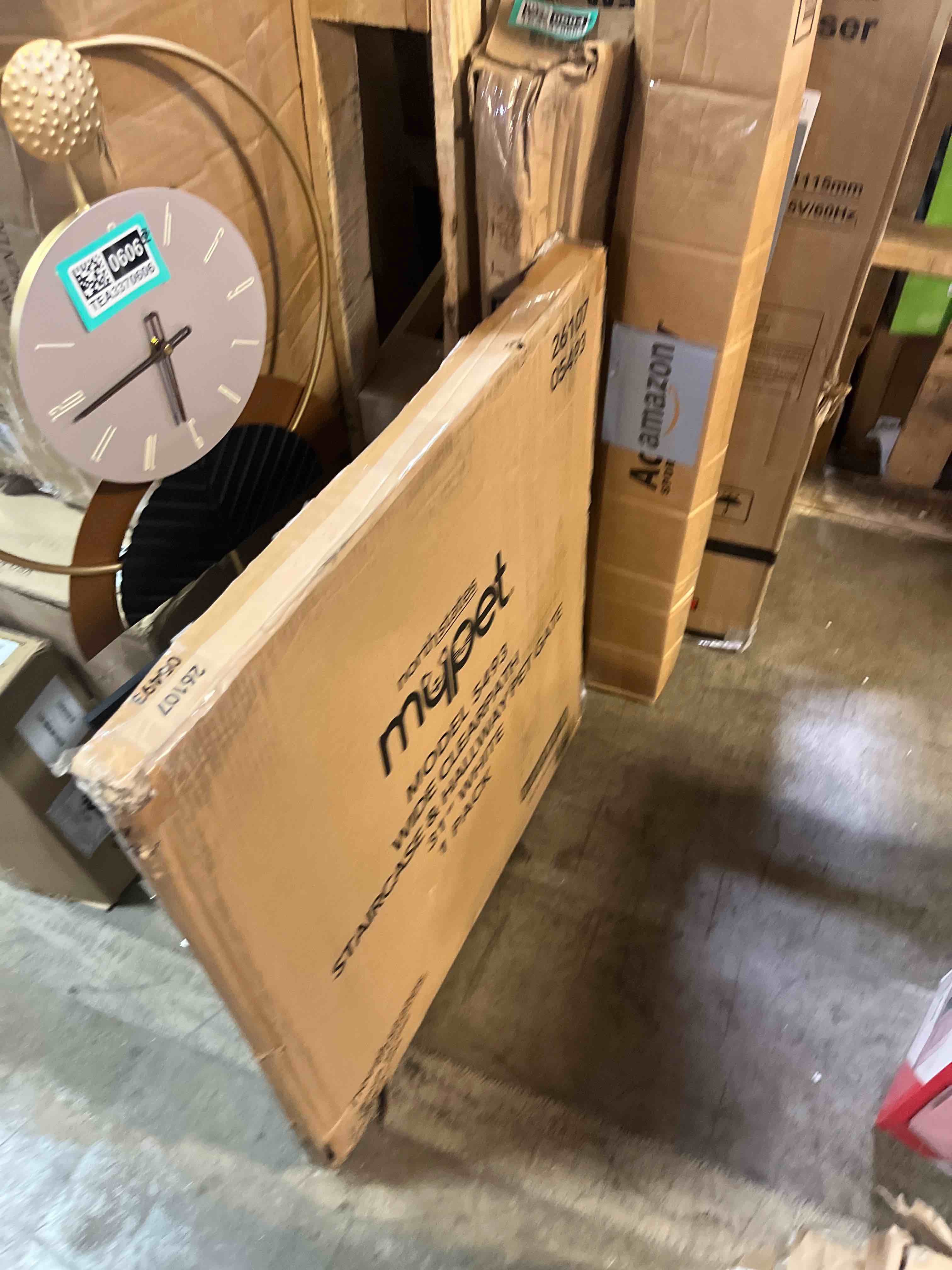https://s3.amazonaws.com/lotting-images-prod/phillipi/TEA3370601_1753459810748.jpeg