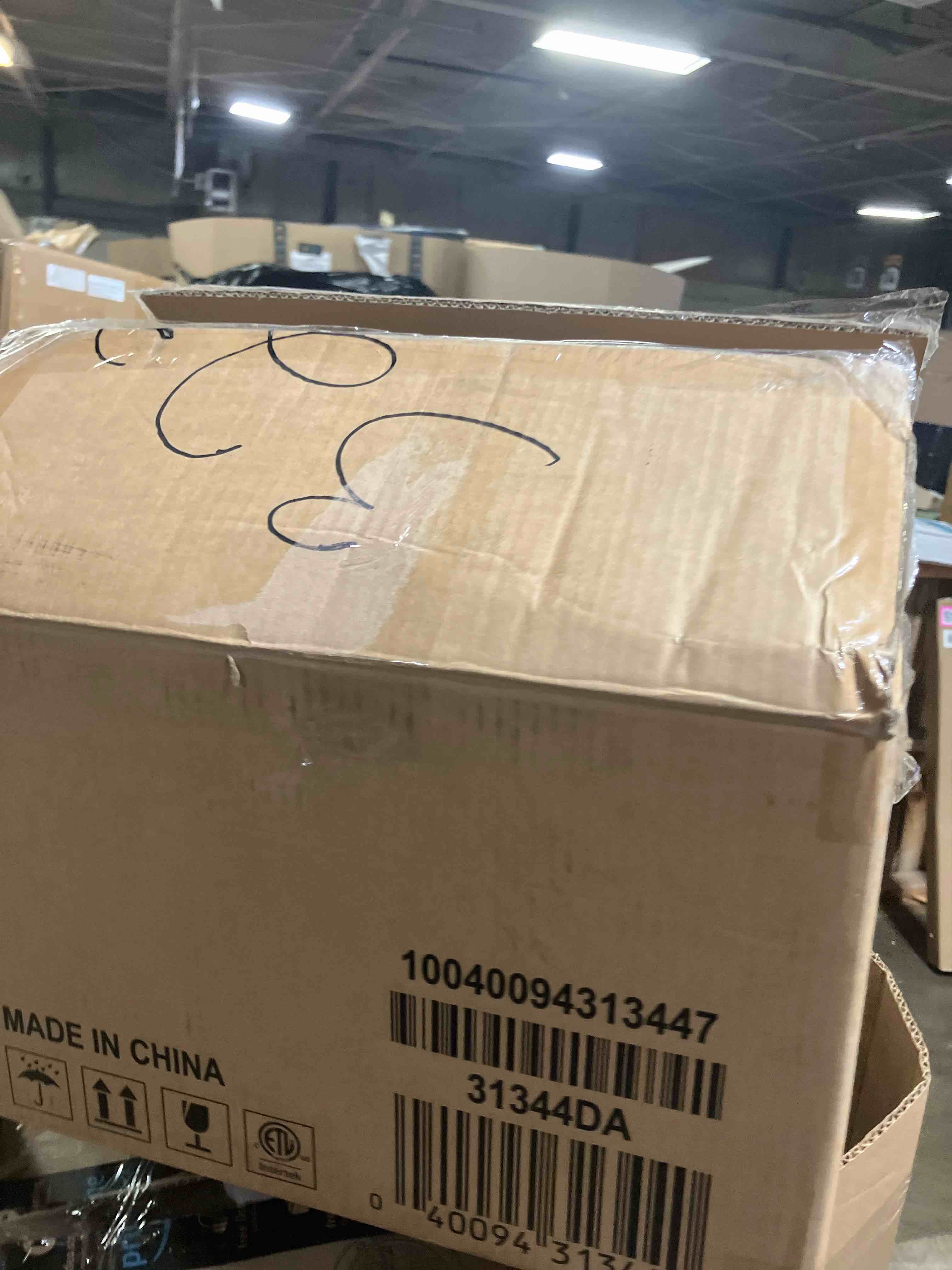 https://s3.amazonaws.com/lotting-images-prod/phillipi/TEA3370645_1753715161498.jpeg