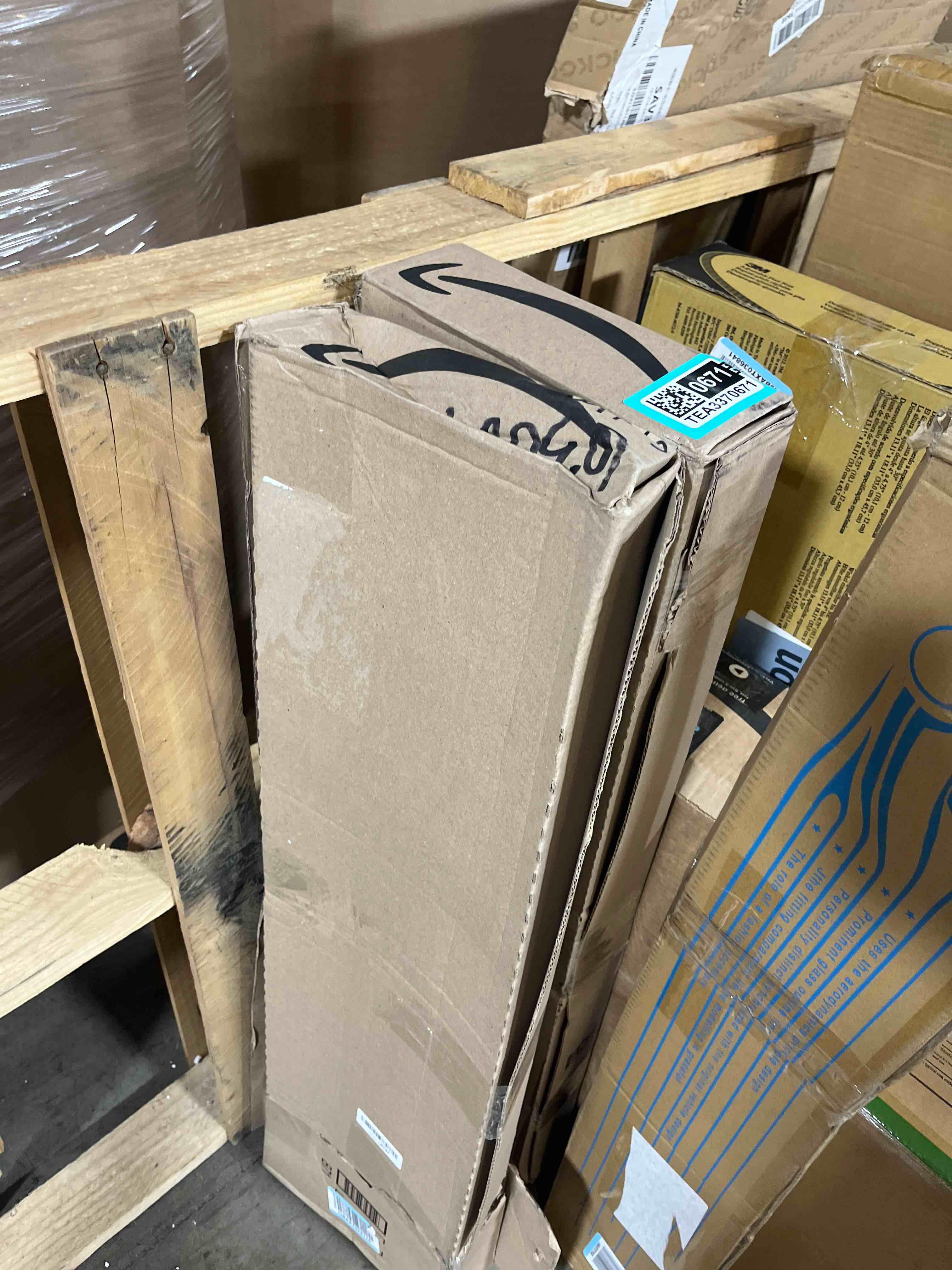 https://s3.amazonaws.com/lotting-images-prod/phillipi/TEA3370673_1753799316480.jpeg
