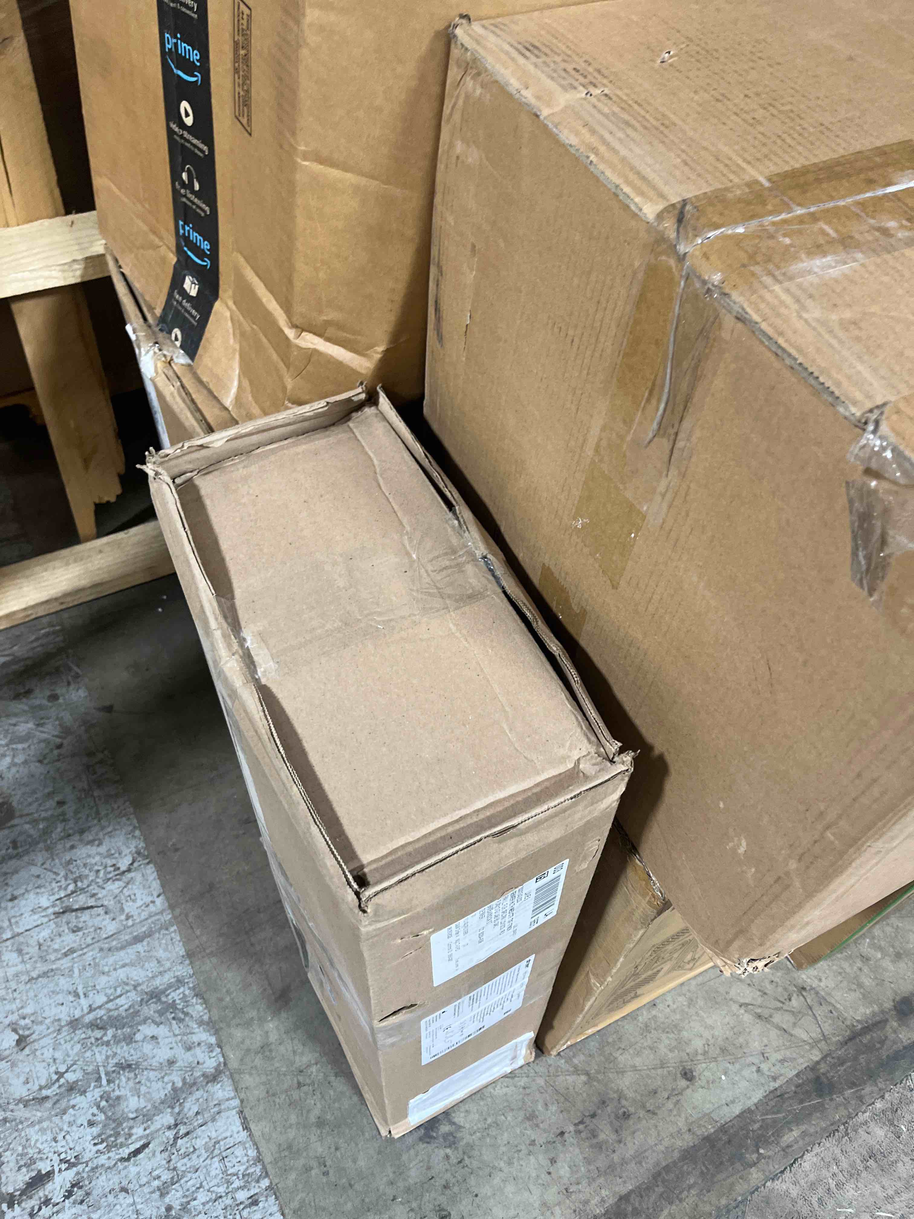 https://s3.amazonaws.com/lotting-images-prod/phillipi/TEA3370678_1753800140674.jpeg