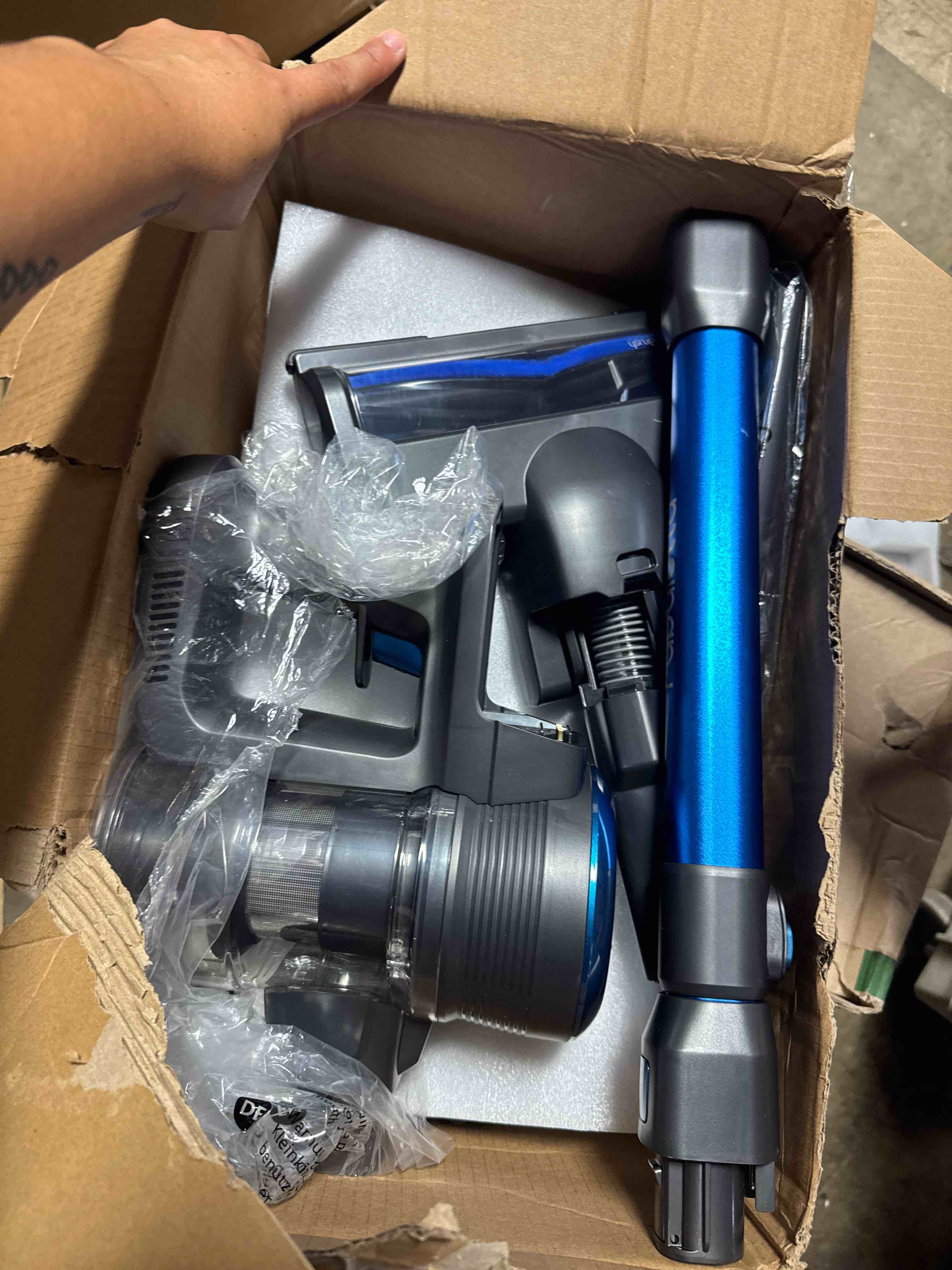 https://s3.amazonaws.com/lotting-images-prod/phillipi/TEA3370733_1753793140892.jpeg