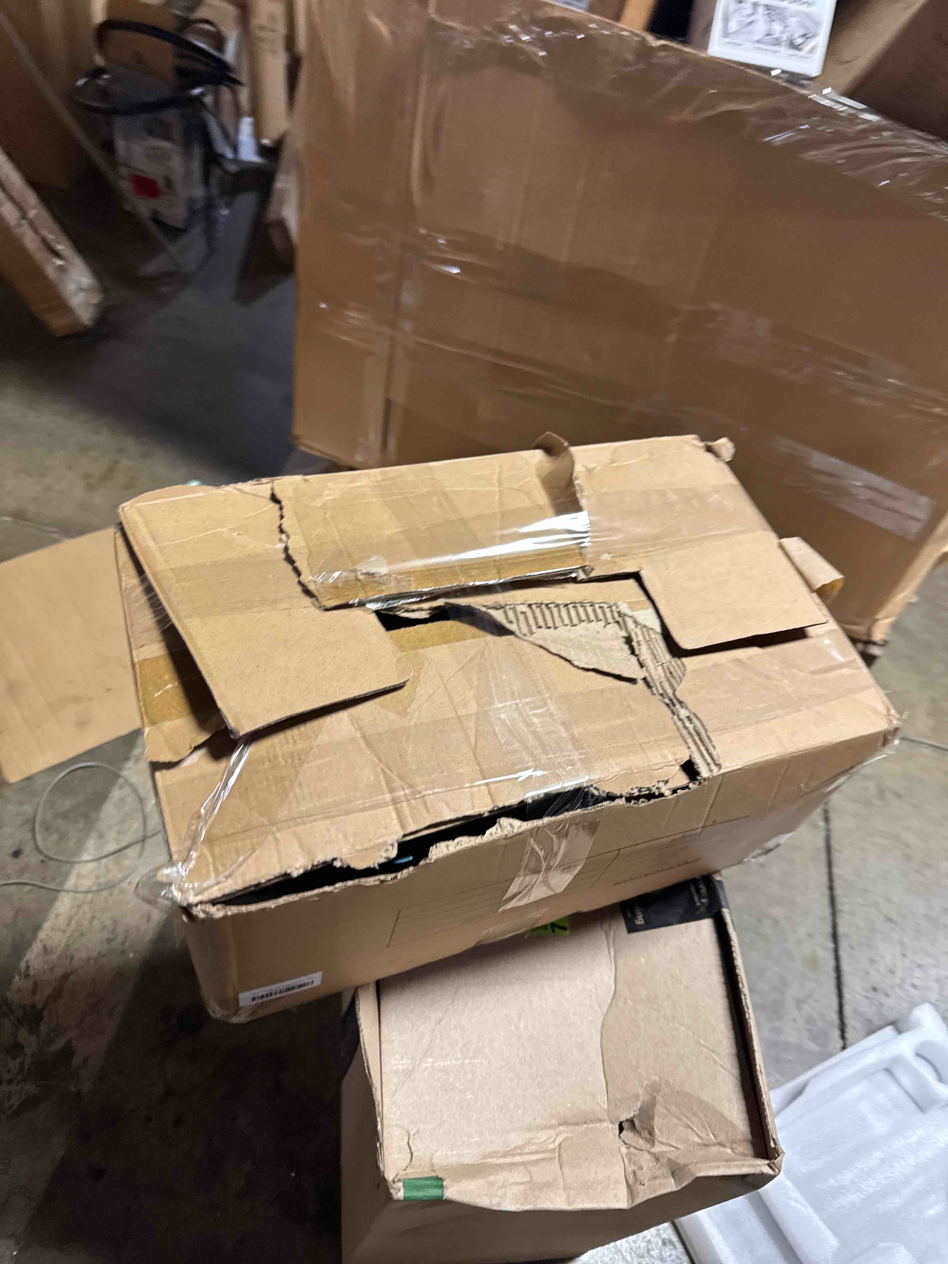 https://s3.amazonaws.com/lotting-images-prod/phillipi/TEA3370733_1753793168019.jpeg