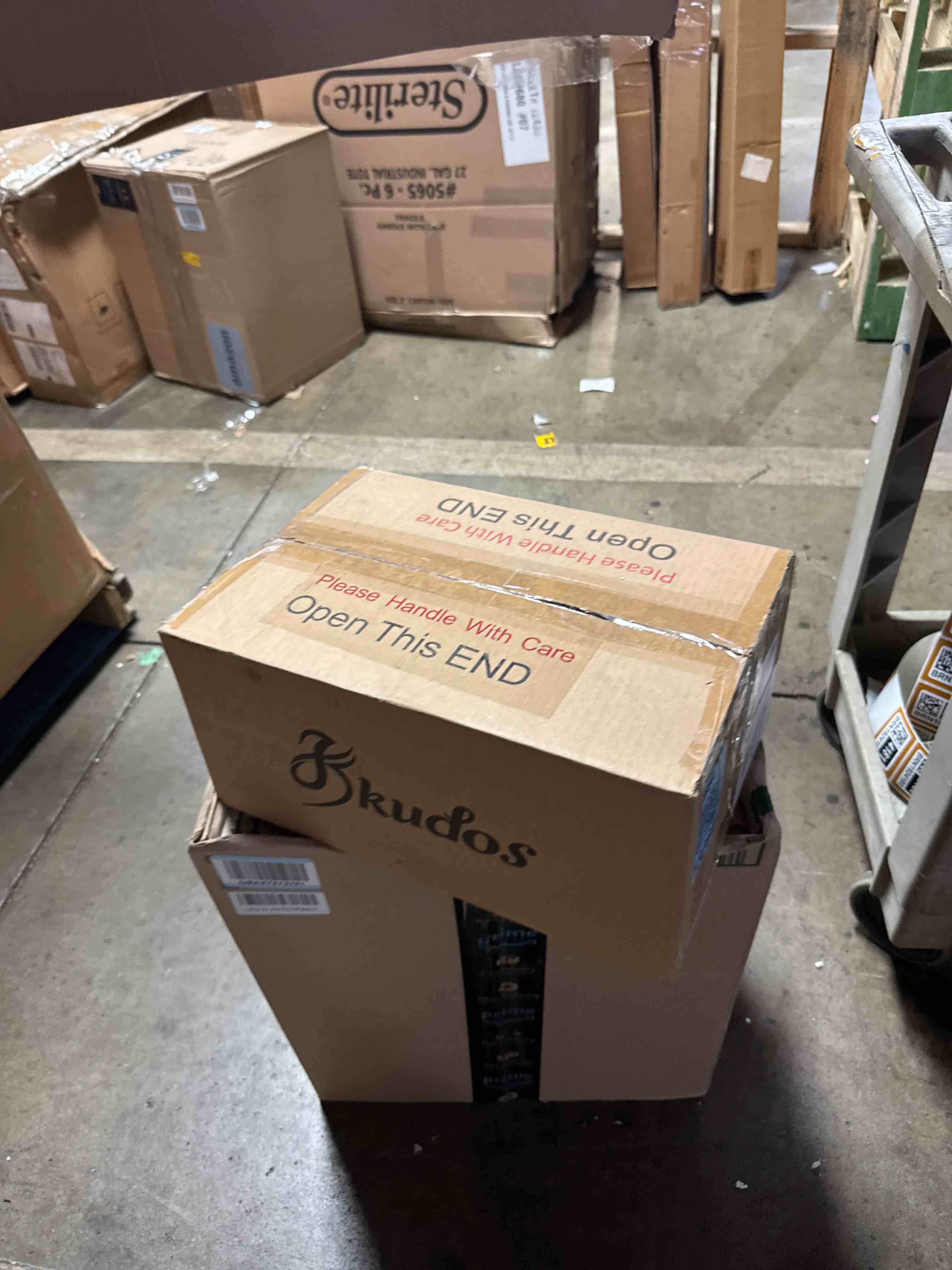 https://s3.amazonaws.com/lotting-images-prod/phillipi/TEA3370736_1753793686153.jpeg