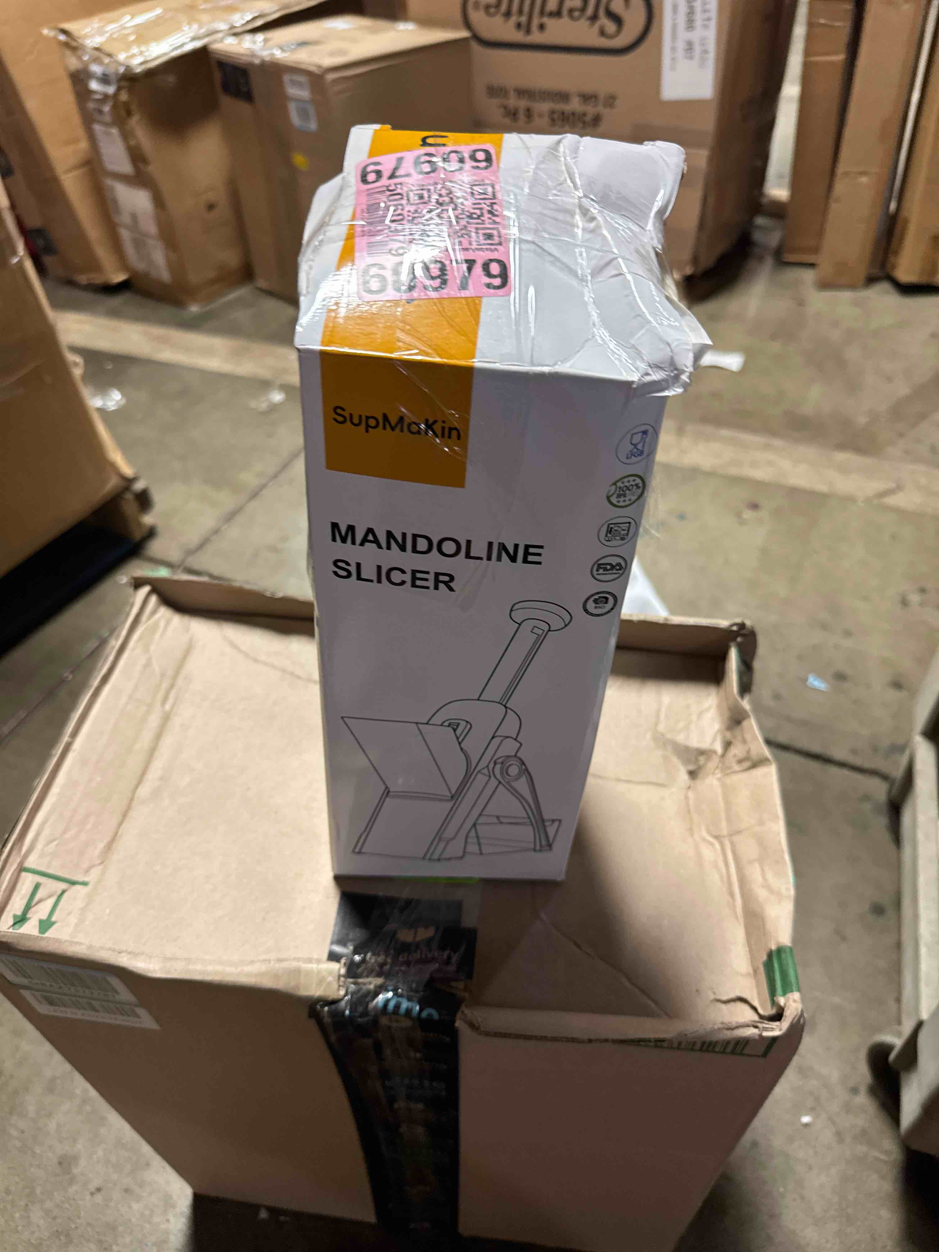 https://s3.amazonaws.com/lotting-images-prod/phillipi/TEA3370737_1753793817757.jpeg