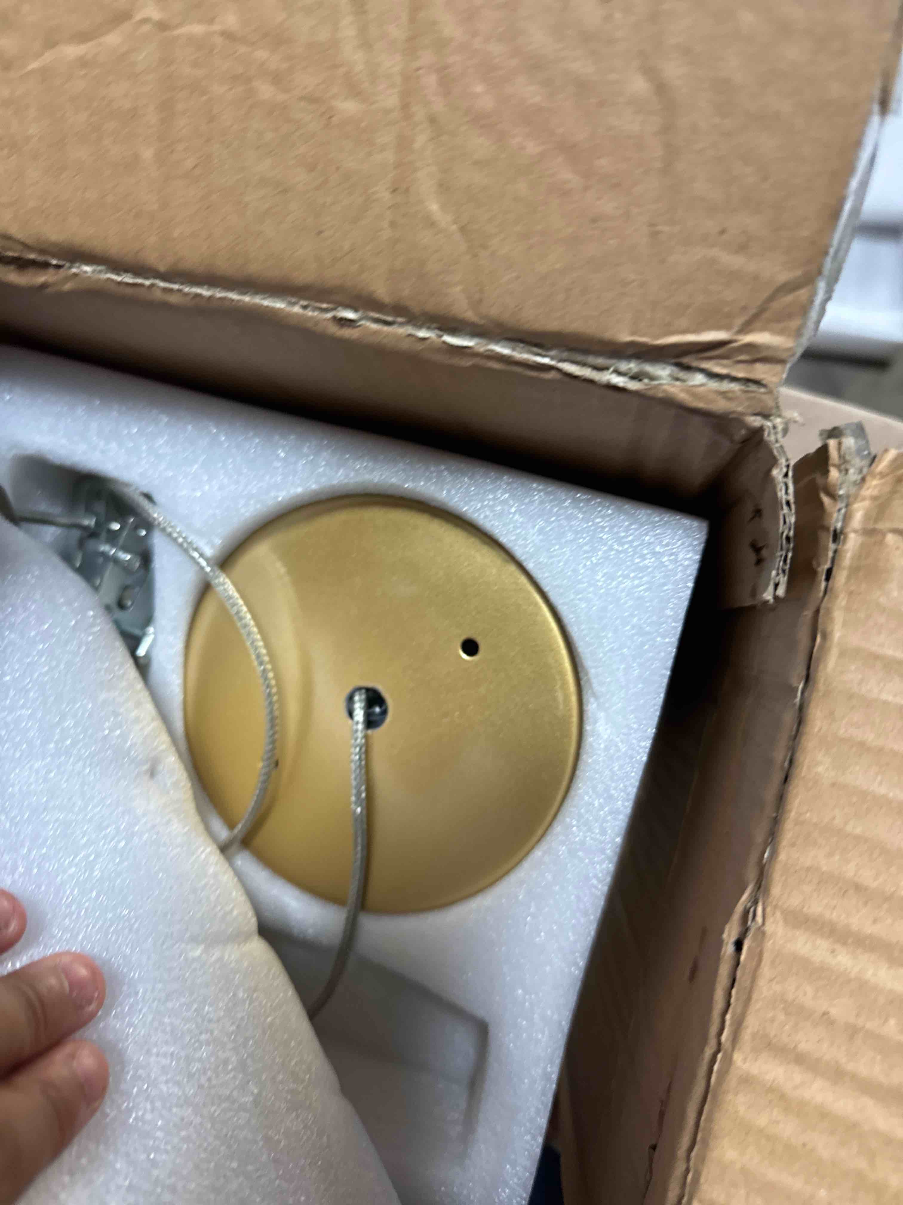 https://s3.amazonaws.com/lotting-images-prod/phillipi/TEA3370744_1753795275980.jpeg