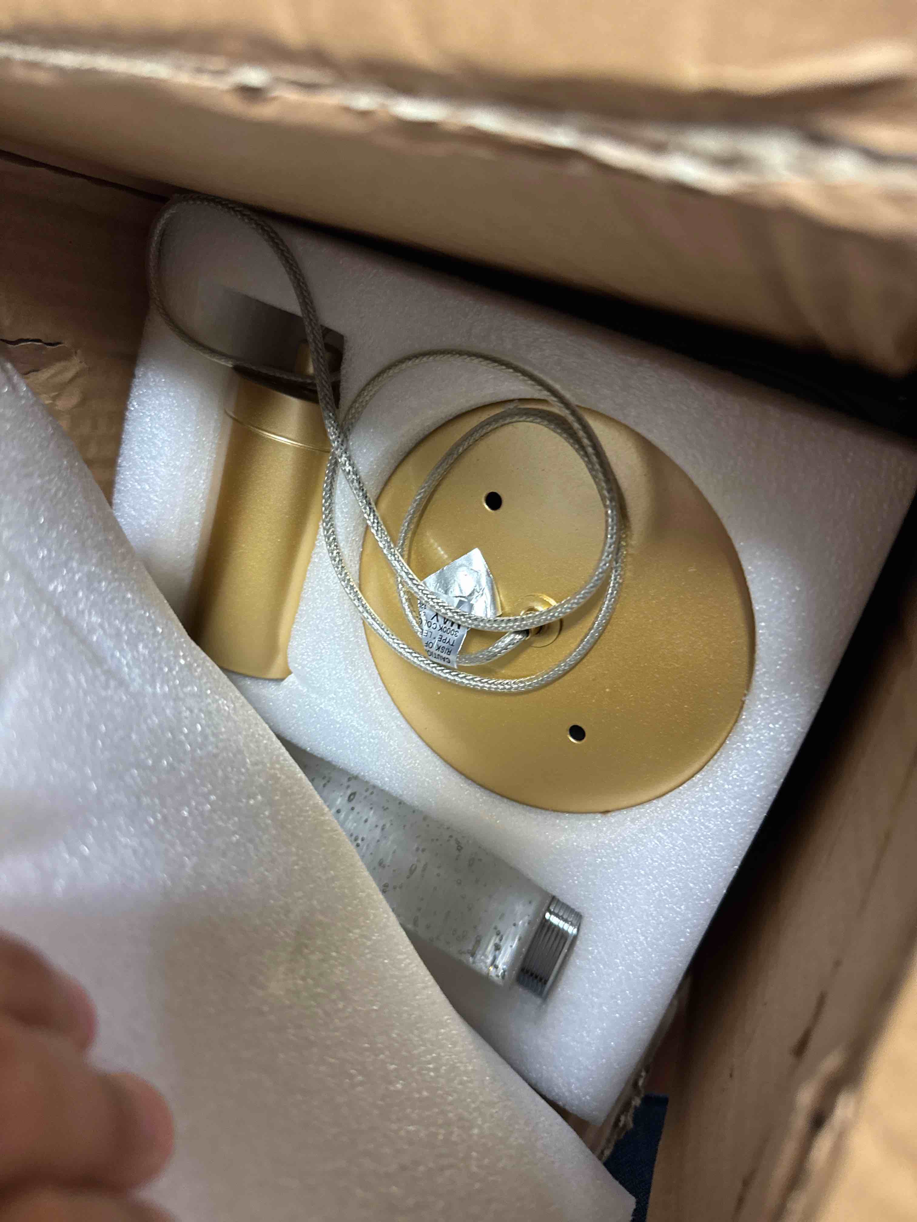 https://s3.amazonaws.com/lotting-images-prod/phillipi/TEA3370744_1753795278352.jpeg