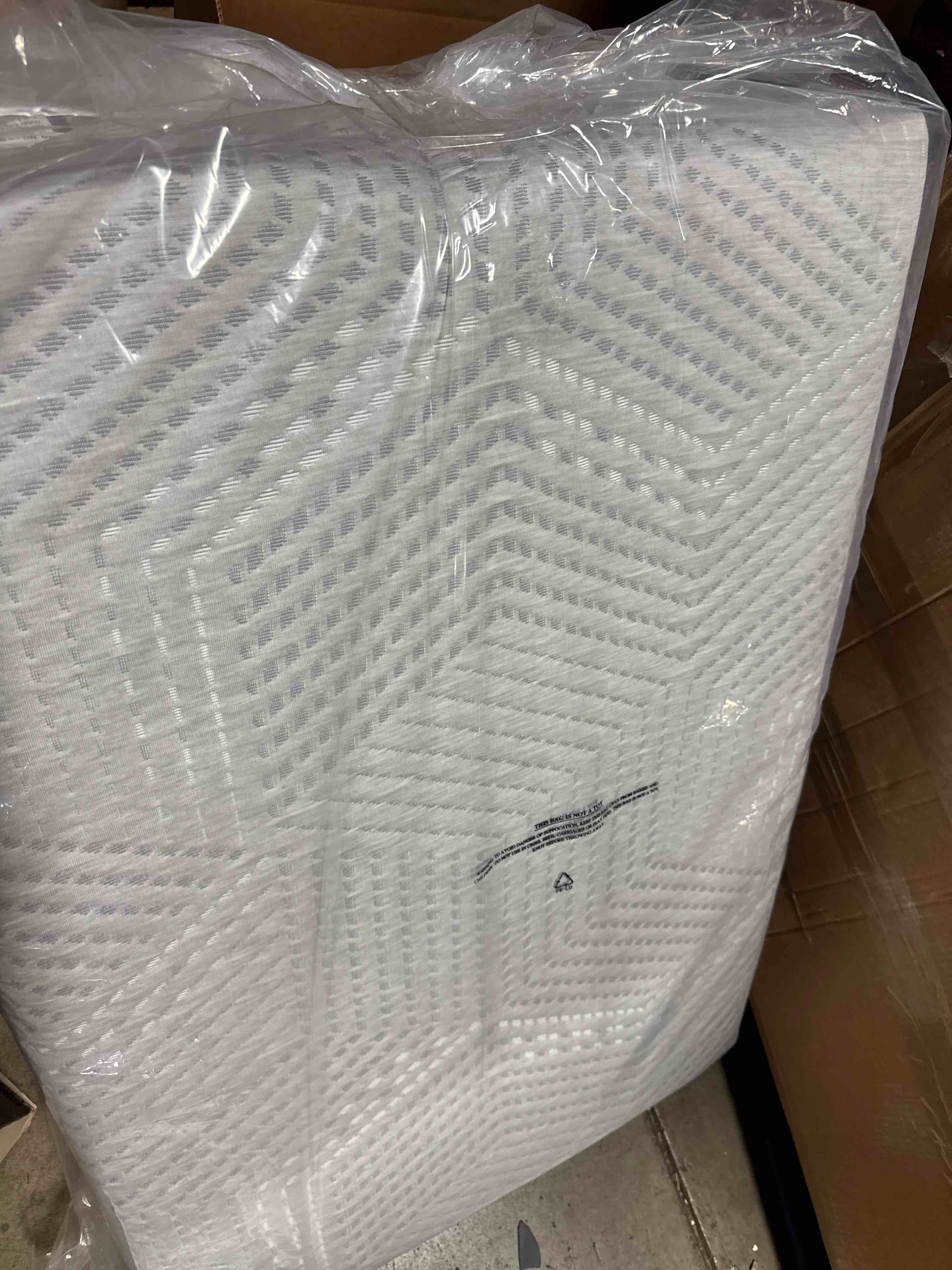 https://s3.amazonaws.com/lotting-images-prod/phillipi/TEA3370746_1753795687303.jpeg