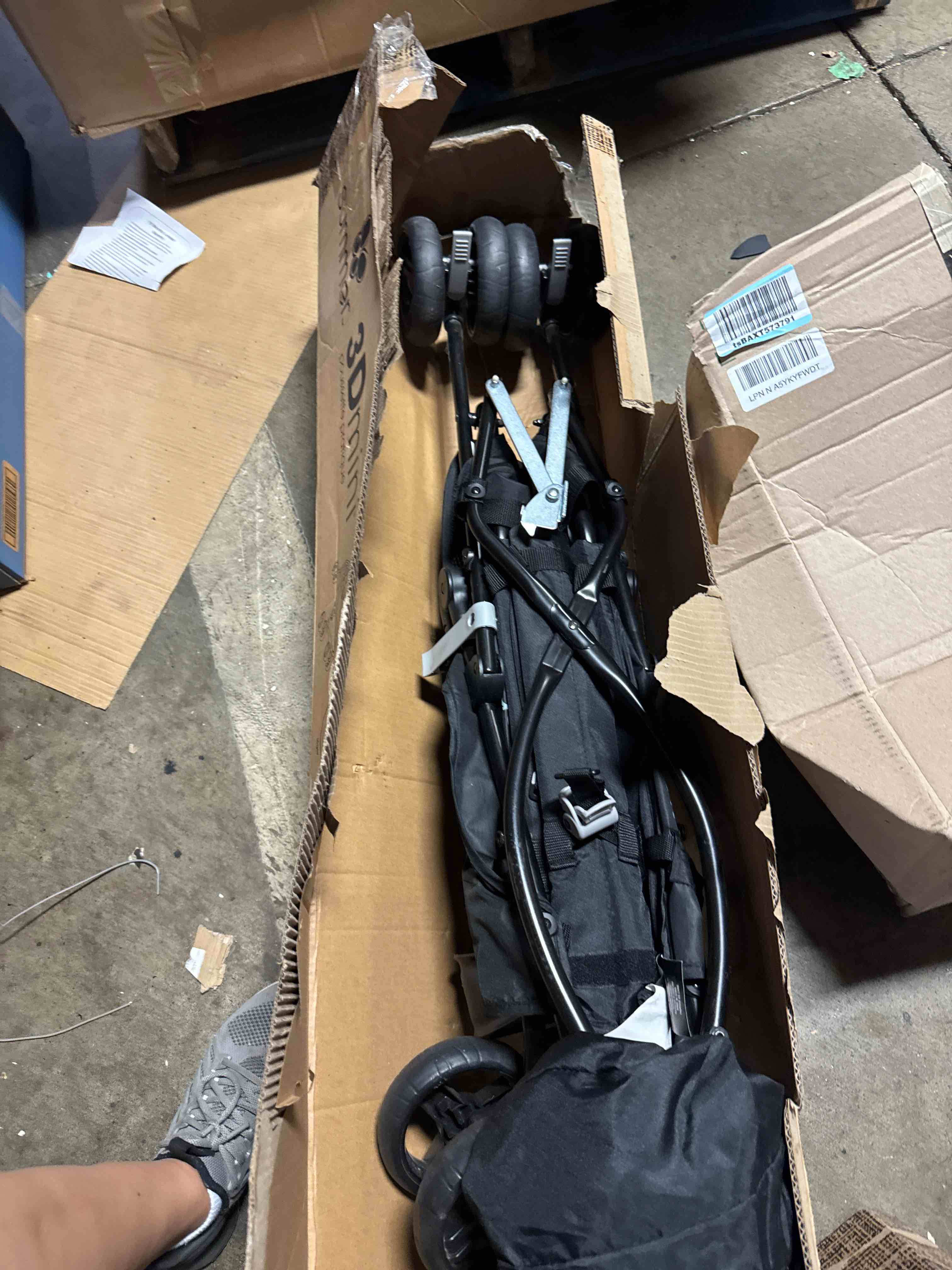 https://s3.amazonaws.com/lotting-images-prod/phillipi/TEA3370748_1753795997621.jpeg