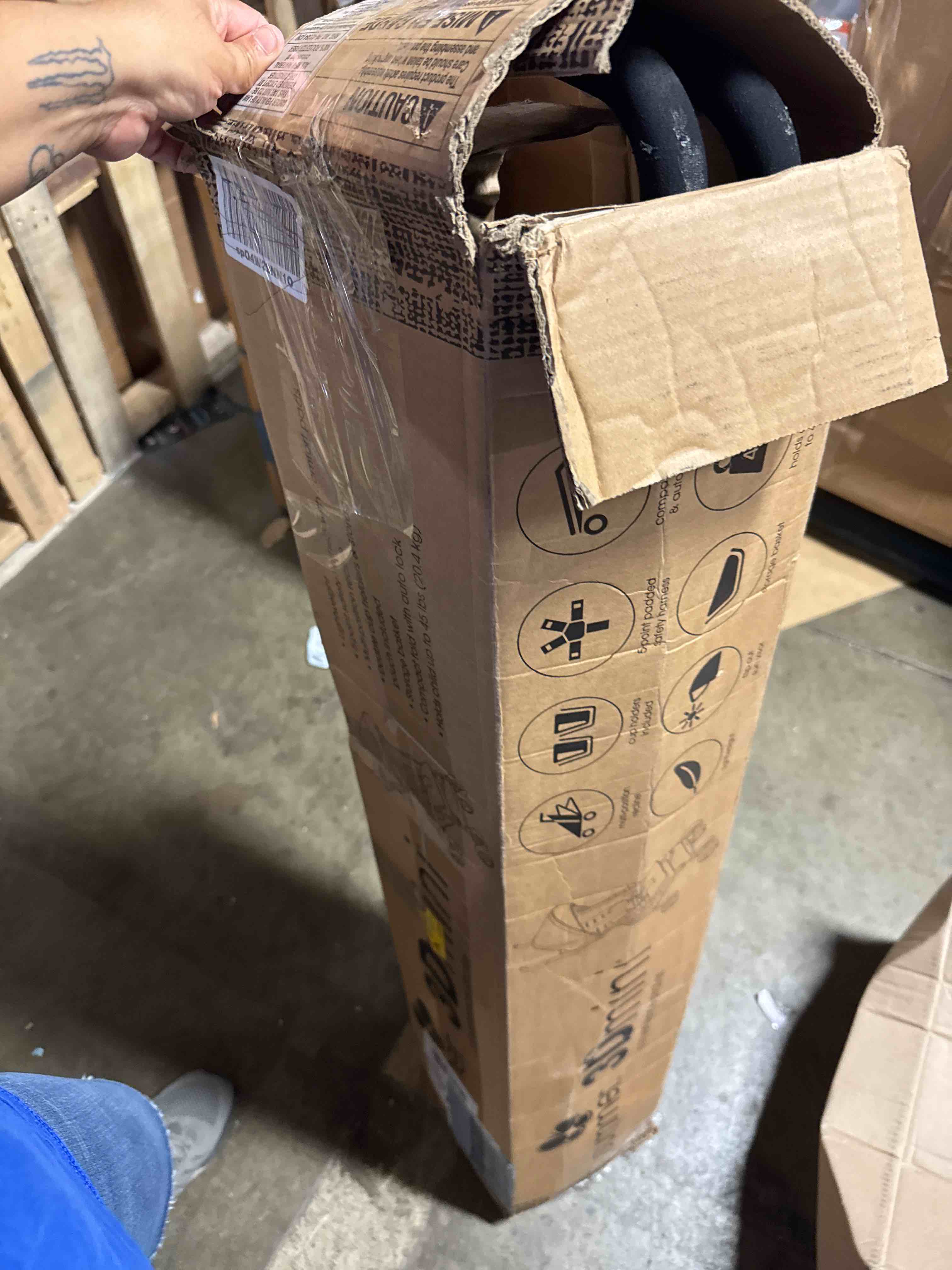 https://s3.amazonaws.com/lotting-images-prod/phillipi/TEA3370748_1753796135510.jpeg