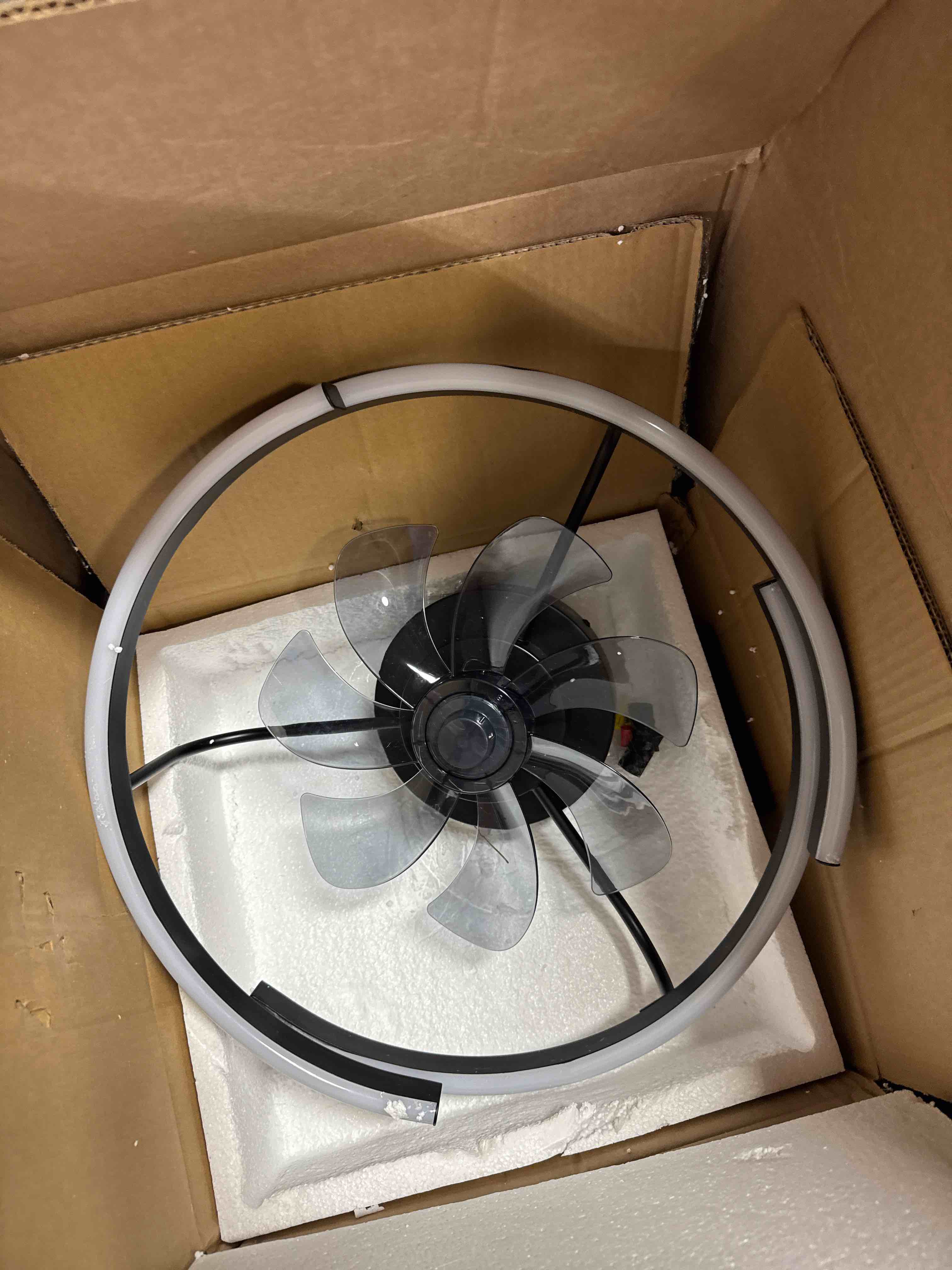 https://s3.amazonaws.com/lotting-images-prod/phillipi/TEA3370773_1753801204156.jpeg