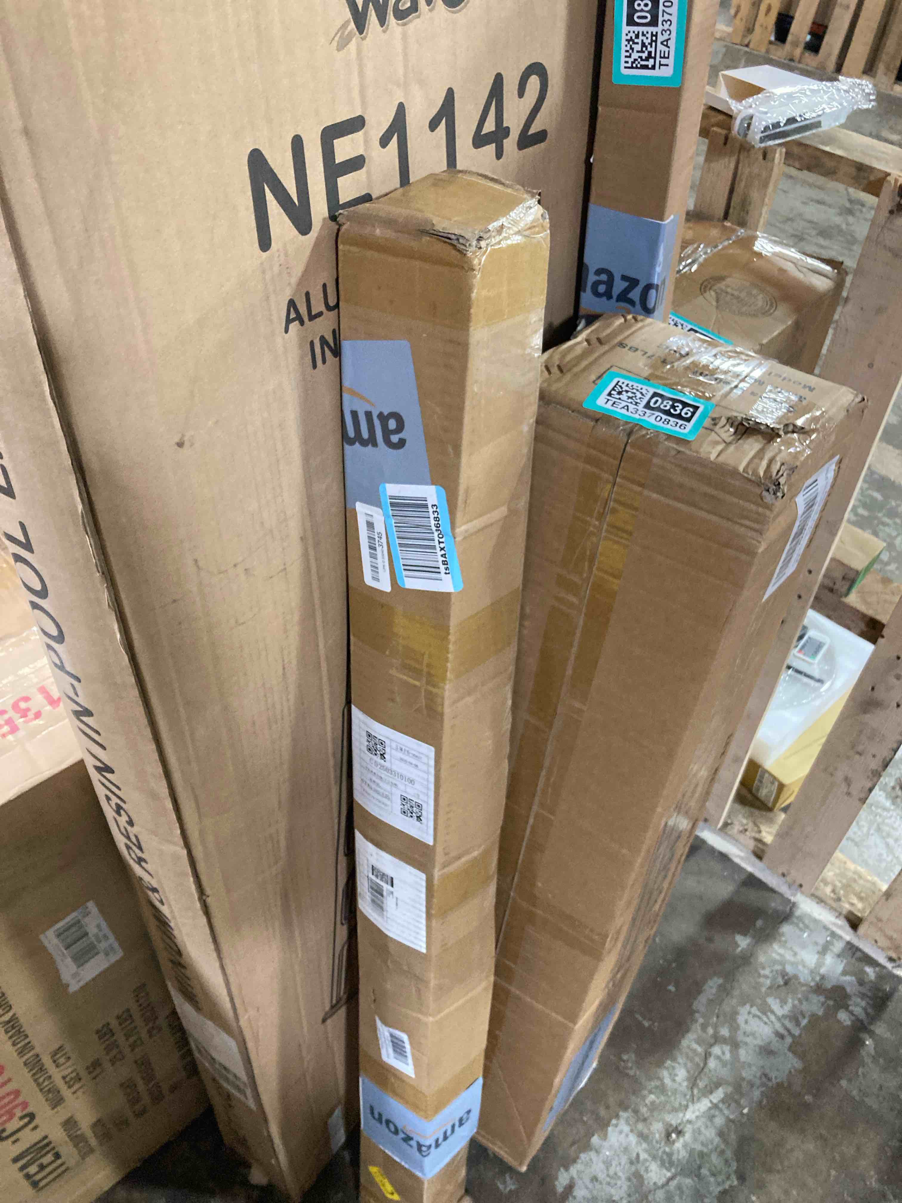 https://s3.amazonaws.com/lotting-images-prod/phillipi/TEA3370837_1753884816276.jpeg