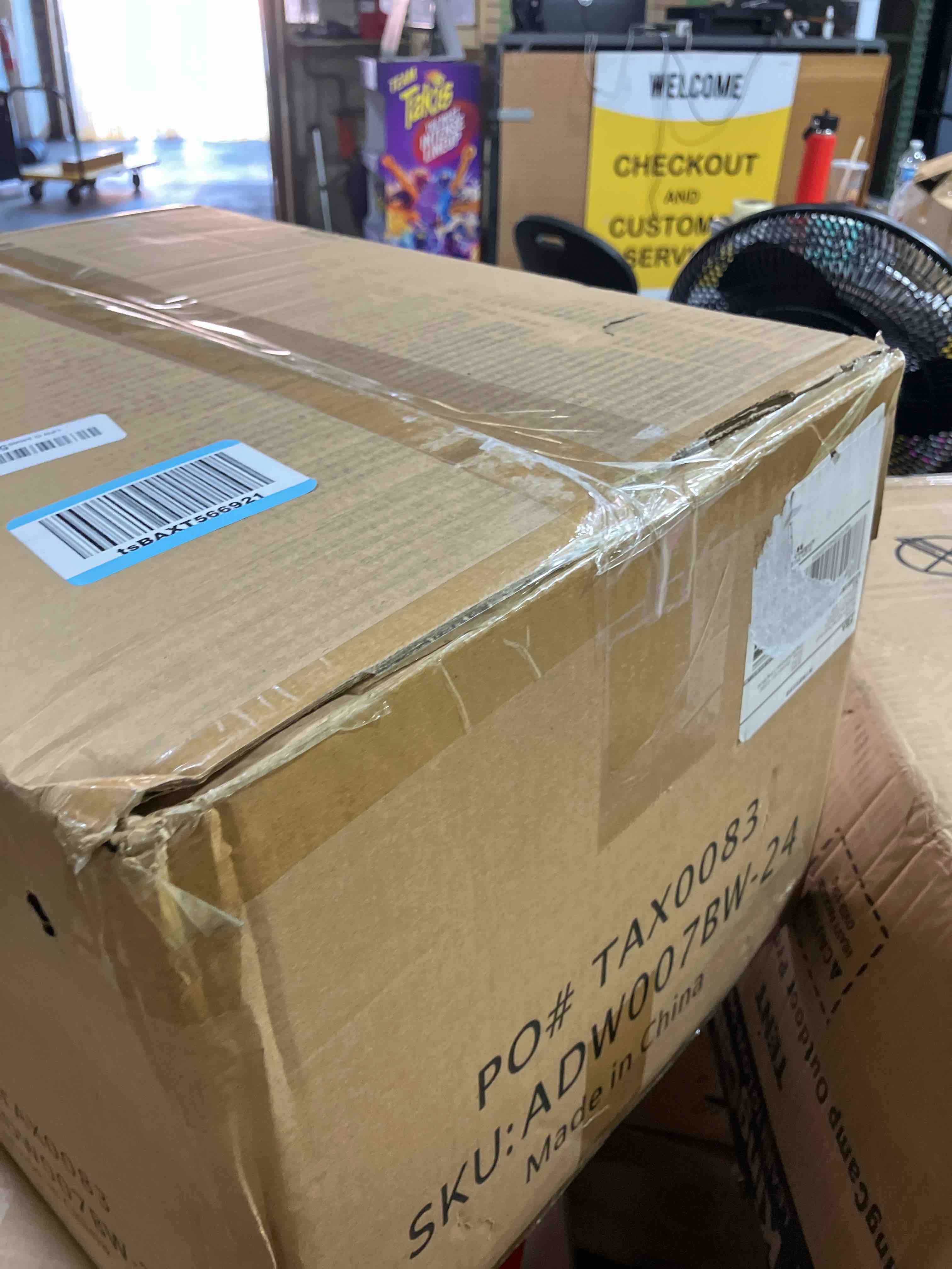 https://s3.amazonaws.com/lotting-images-prod/phillipi/TEA3370893_1753884052268.jpeg