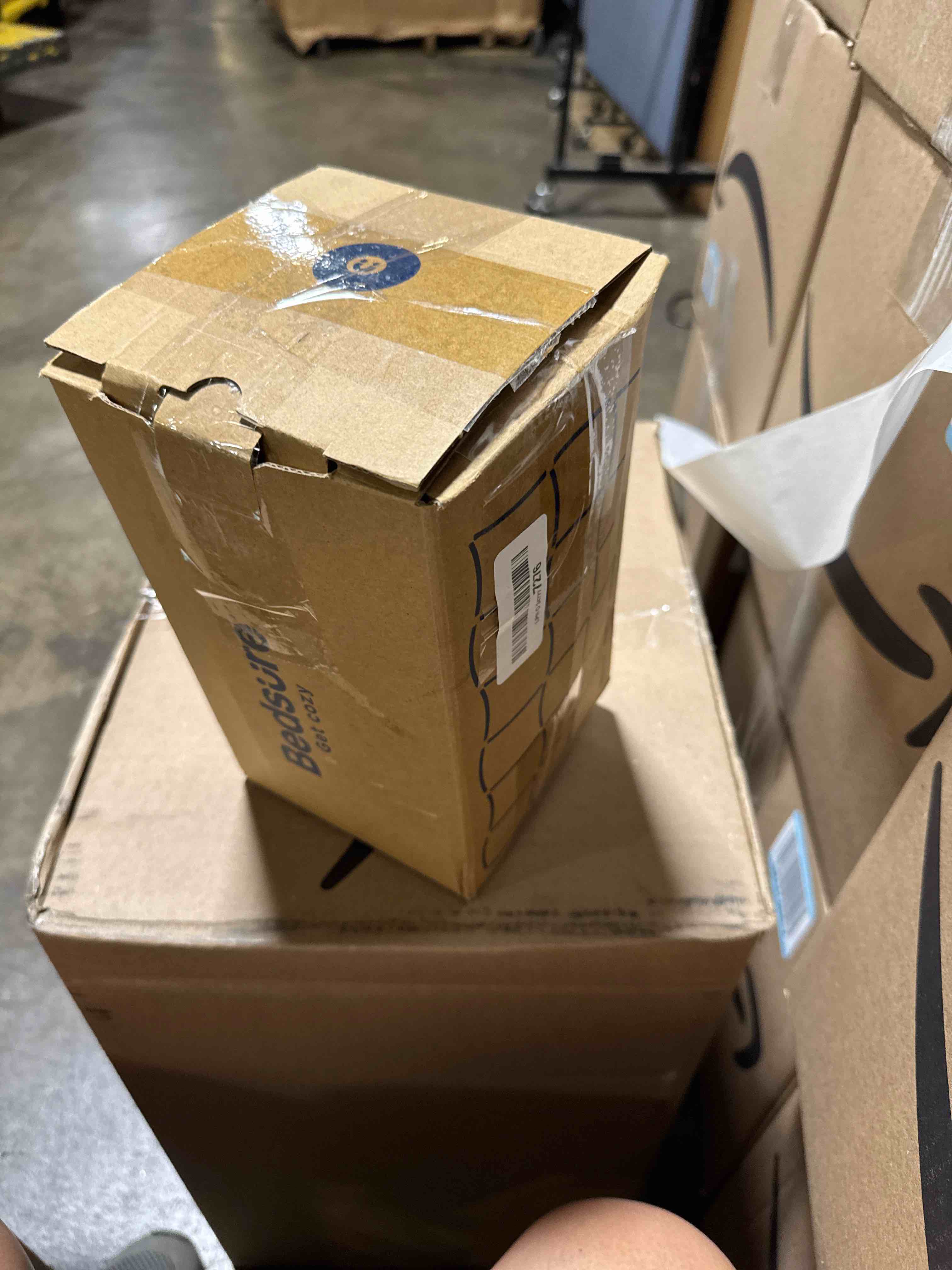 https://s3.amazonaws.com/lotting-images-prod/phillipi/TEA3370969_1754068930317.jpeg