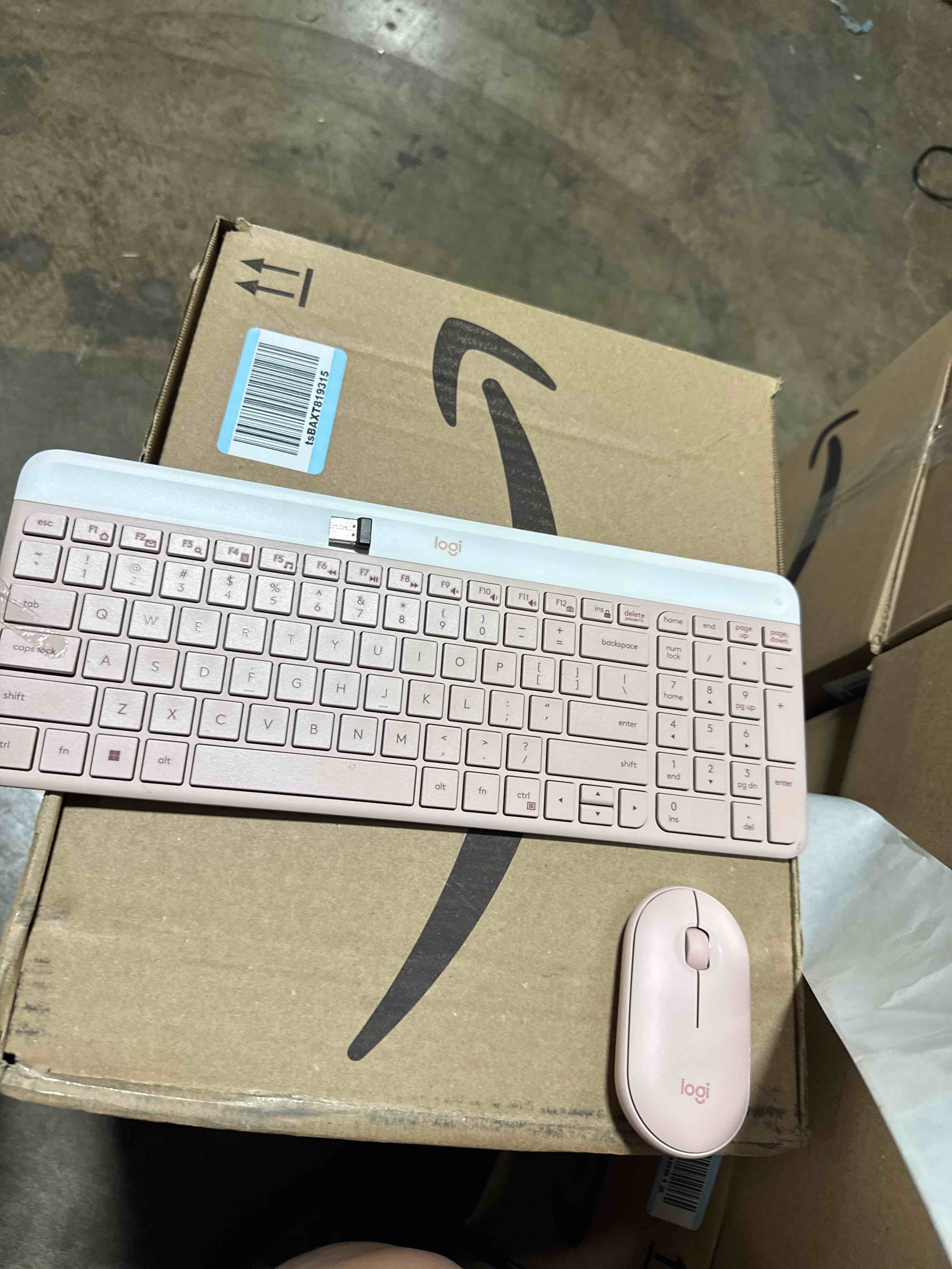 https://s3.amazonaws.com/lotting-images-prod/phillipi/TEA3370972_1754069293056.jpeg