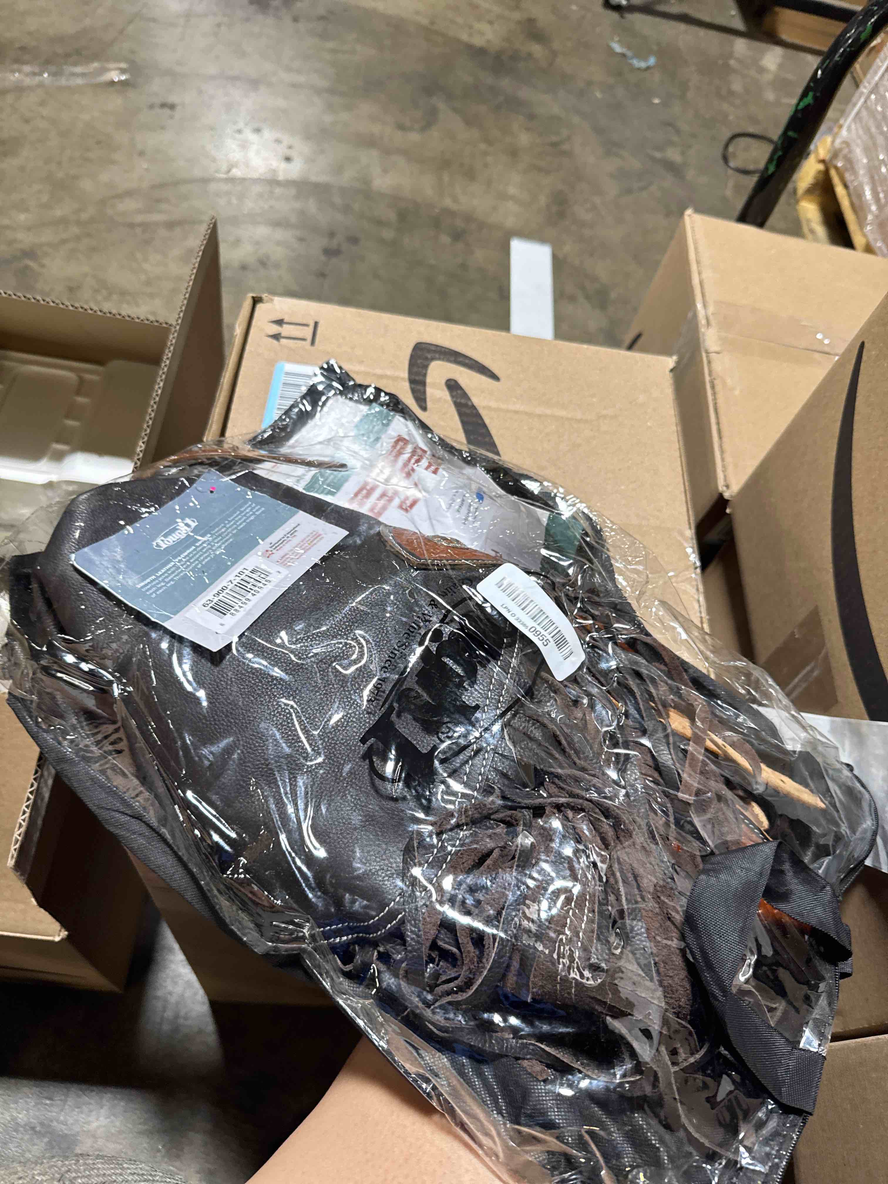 https://s3.amazonaws.com/lotting-images-prod/phillipi/TEA3370994_1754072148136.jpeg