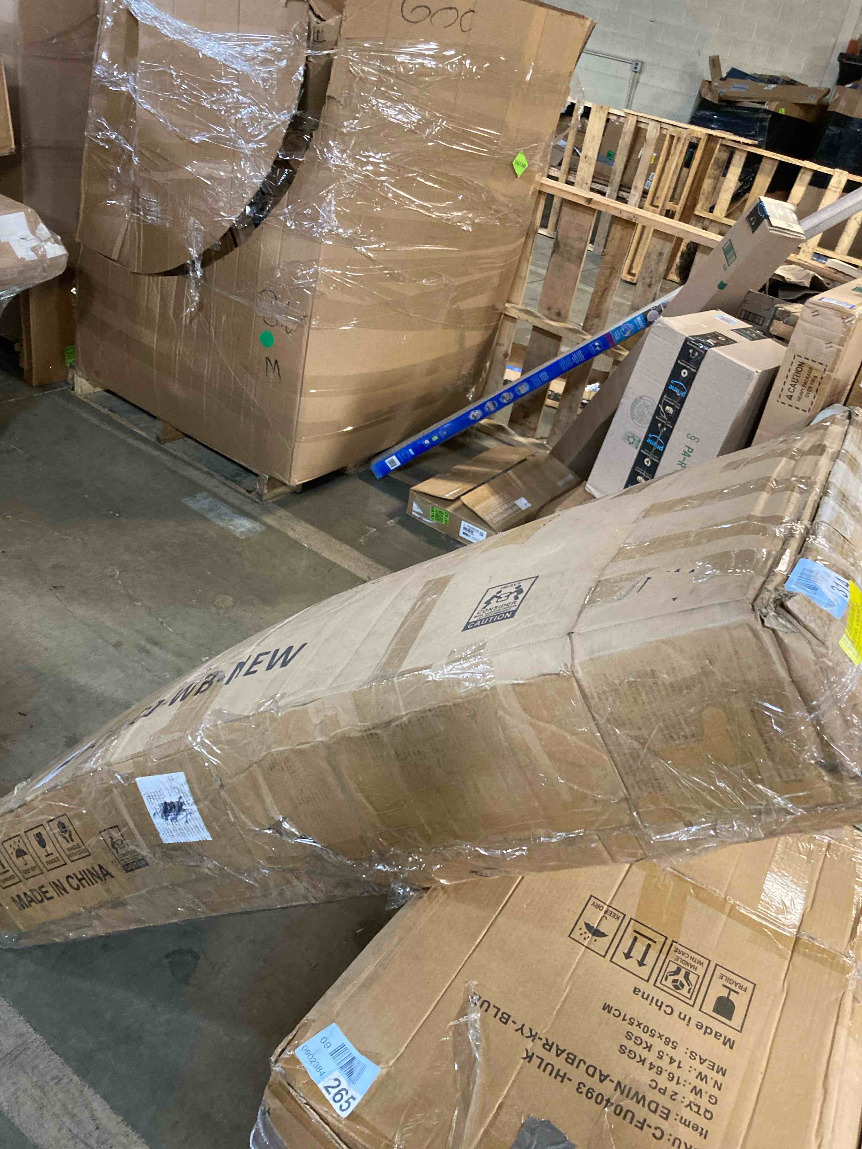 https://s3.amazonaws.com/lotting-images-prod/phillipi/TEA3371204_1754490111981.jpeg