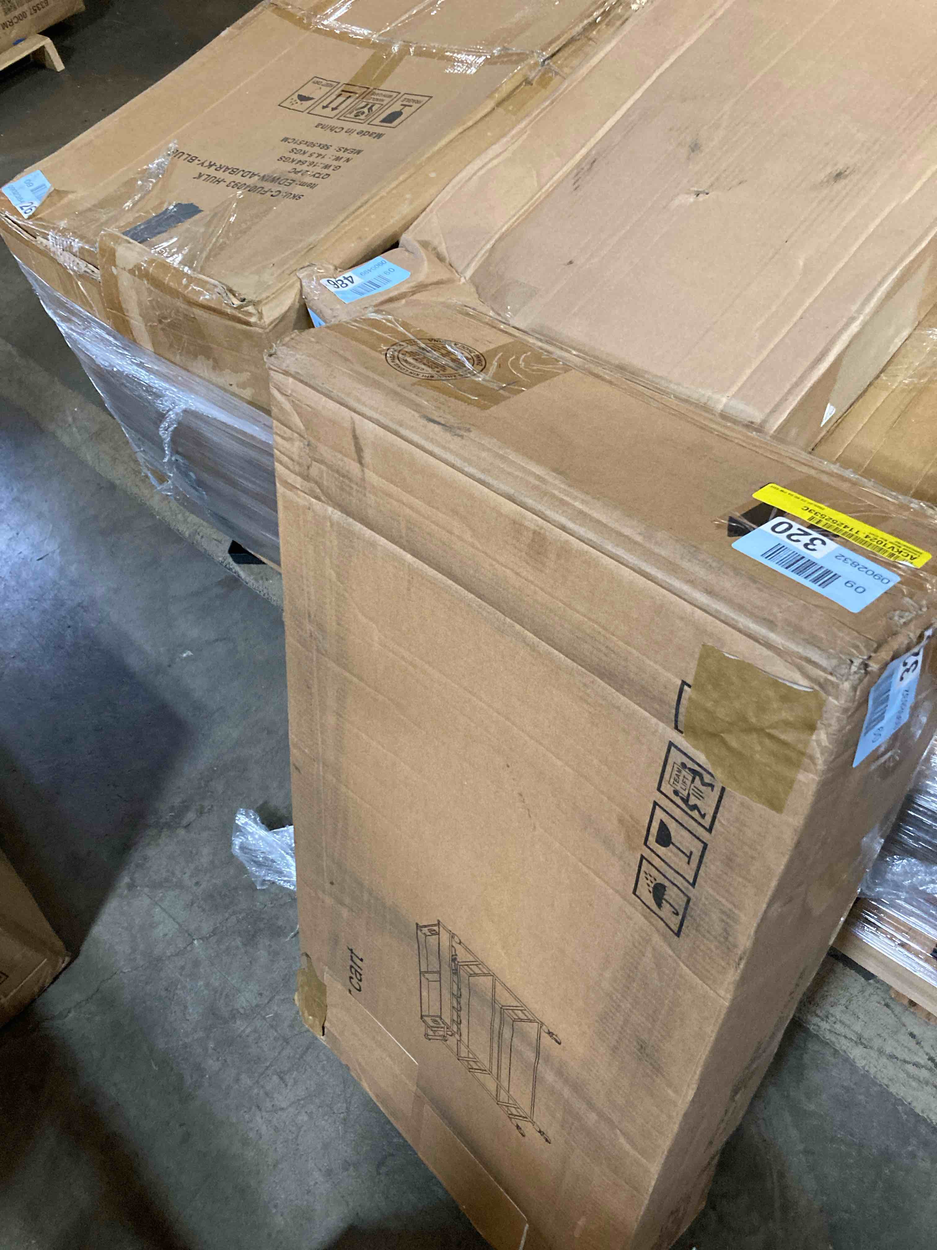 https://s3.amazonaws.com/lotting-images-prod/phillipi/TEA3371205_1754490562157.jpeg