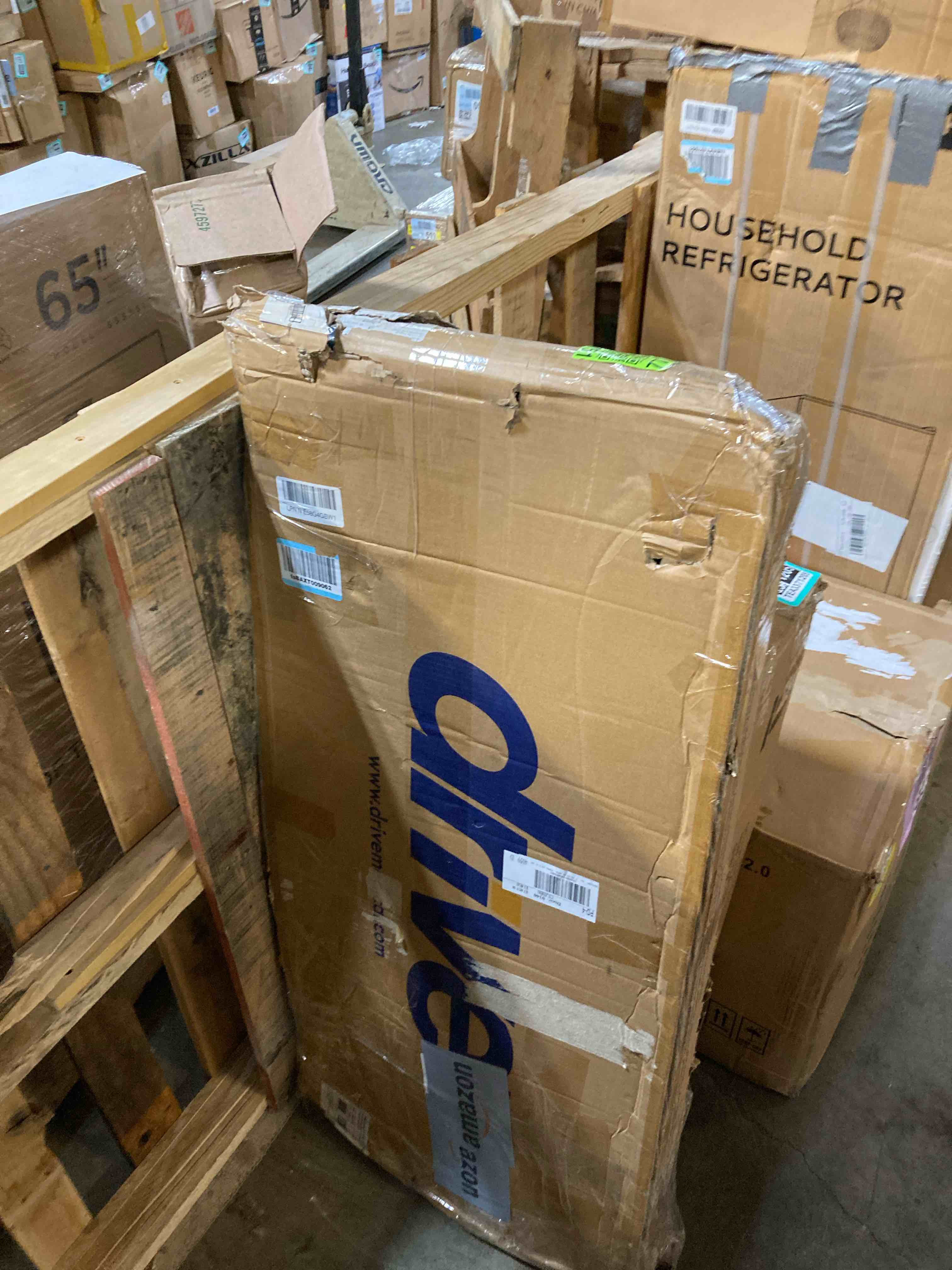 https://s3.amazonaws.com/lotting-images-prod/phillipi/TEA3371206_1754490806515.jpeg