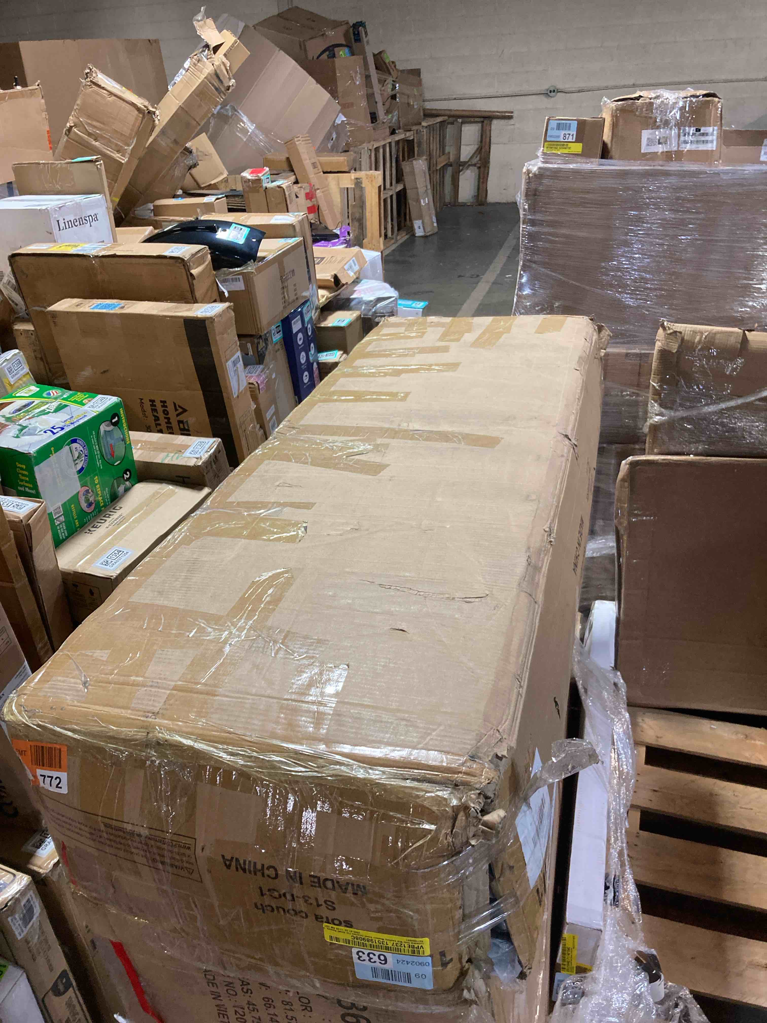 https://s3.amazonaws.com/lotting-images-prod/phillipi/TEA3371221_1754495242305.jpeg