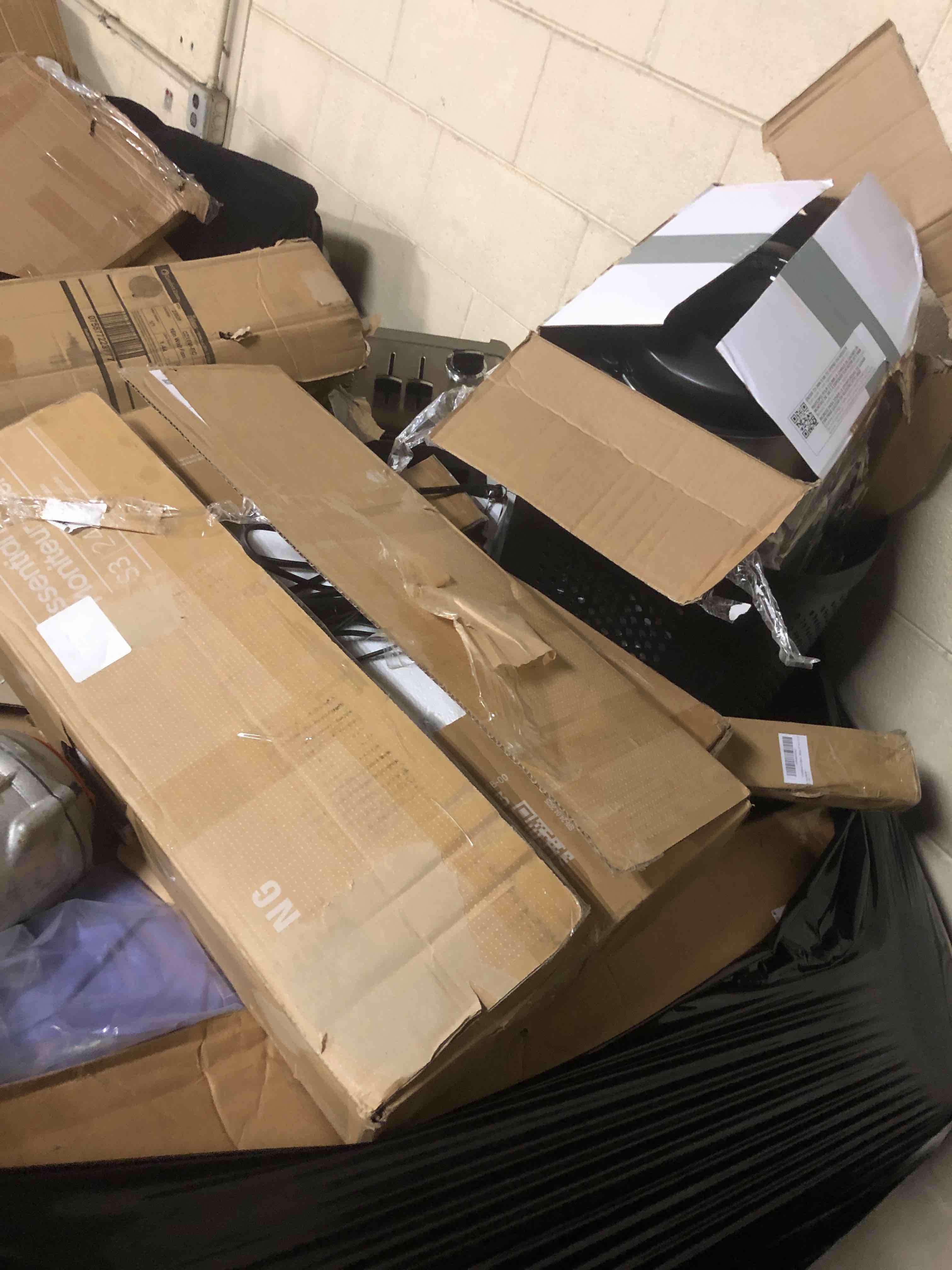 https://s3.amazonaws.com/lotting-images-prod/phillipi/TEA3371237_1755628217244.jpeg