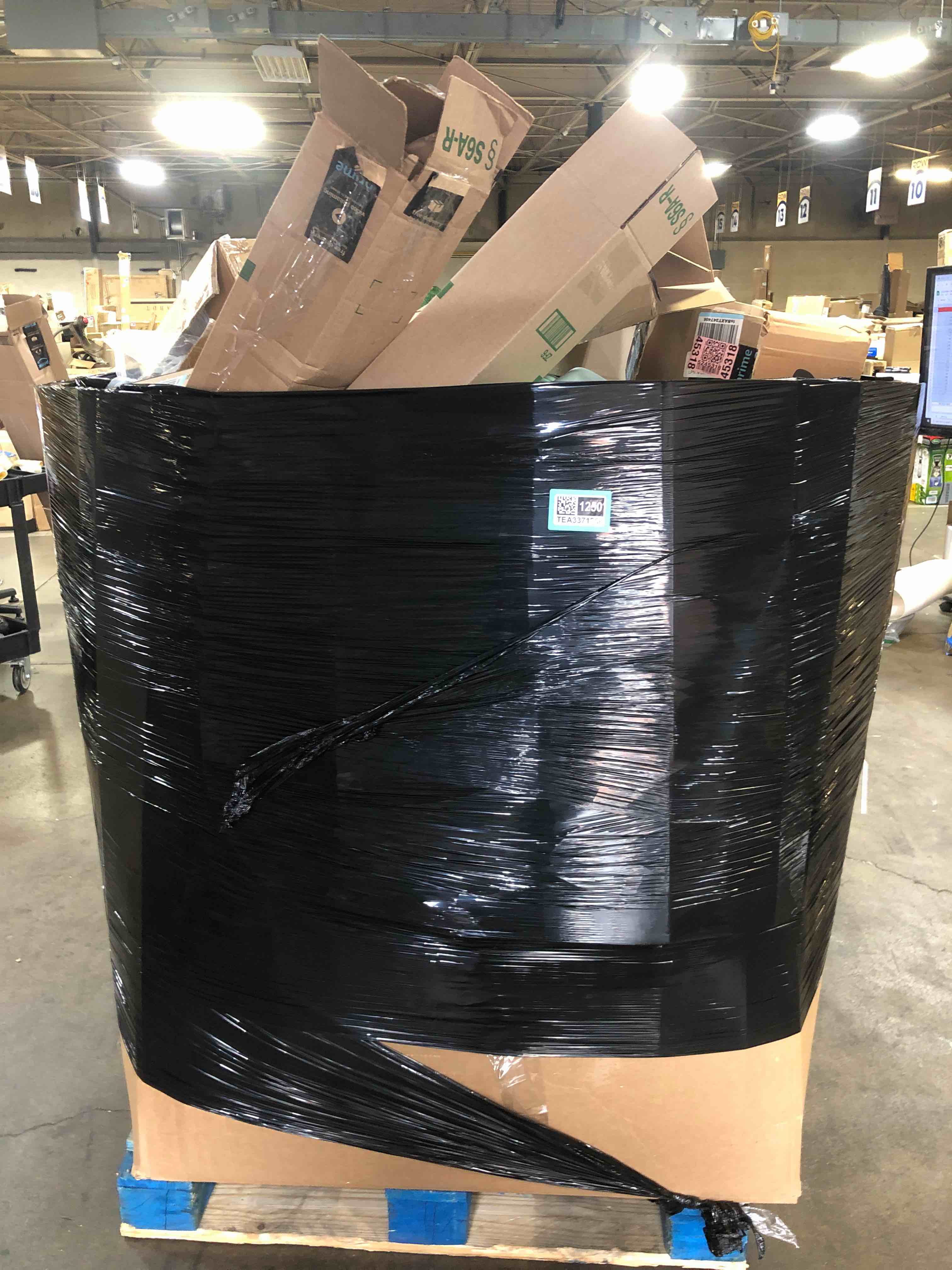 https://s3.amazonaws.com/lotting-images-prod/phillipi/TEA3371250_1755714200214.jpeg