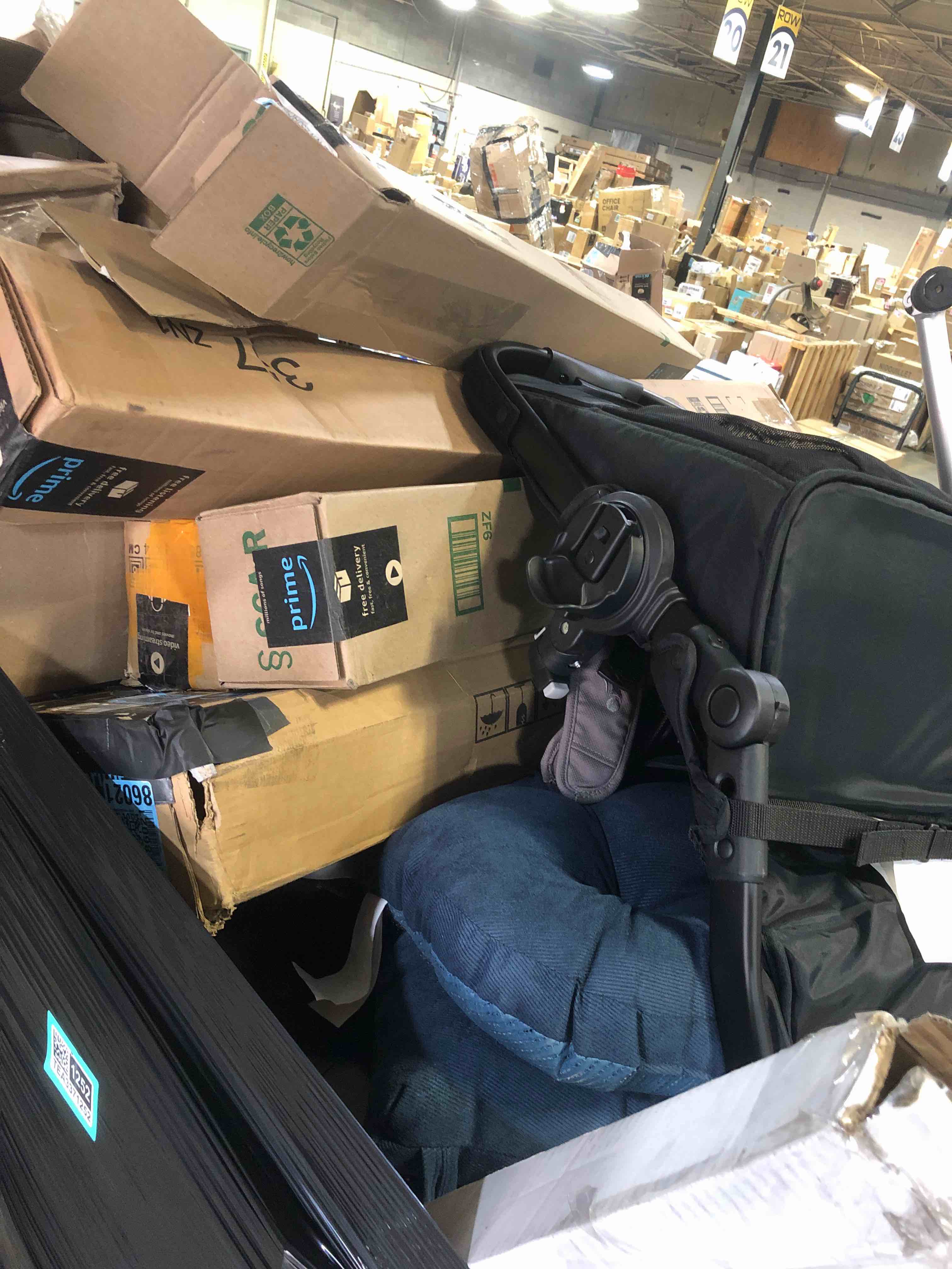 https://s3.amazonaws.com/lotting-images-prod/phillipi/TEA3371252_1755714677000.jpeg
