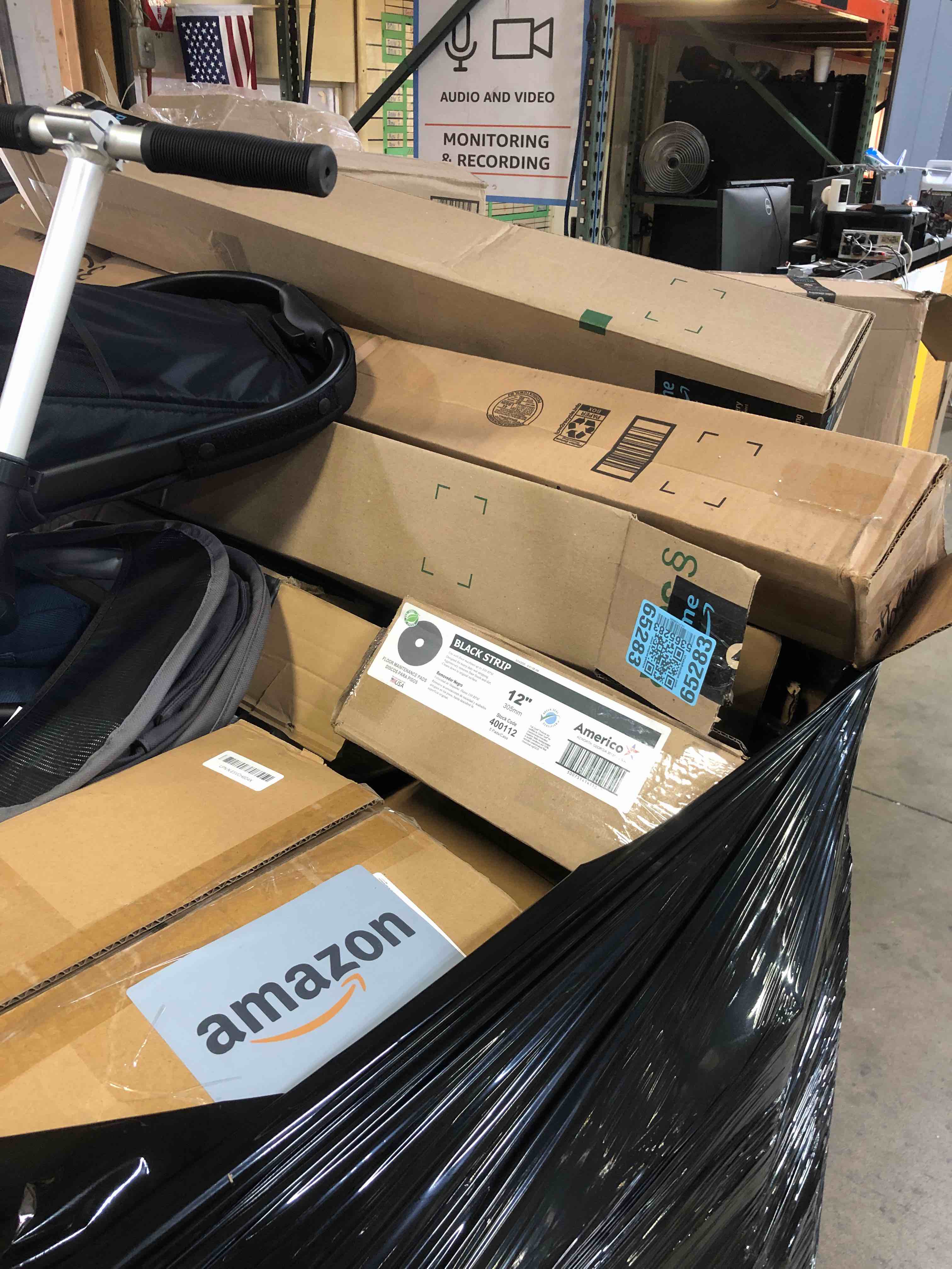 https://s3.amazonaws.com/lotting-images-prod/phillipi/TEA3371252_1755714684508.jpeg