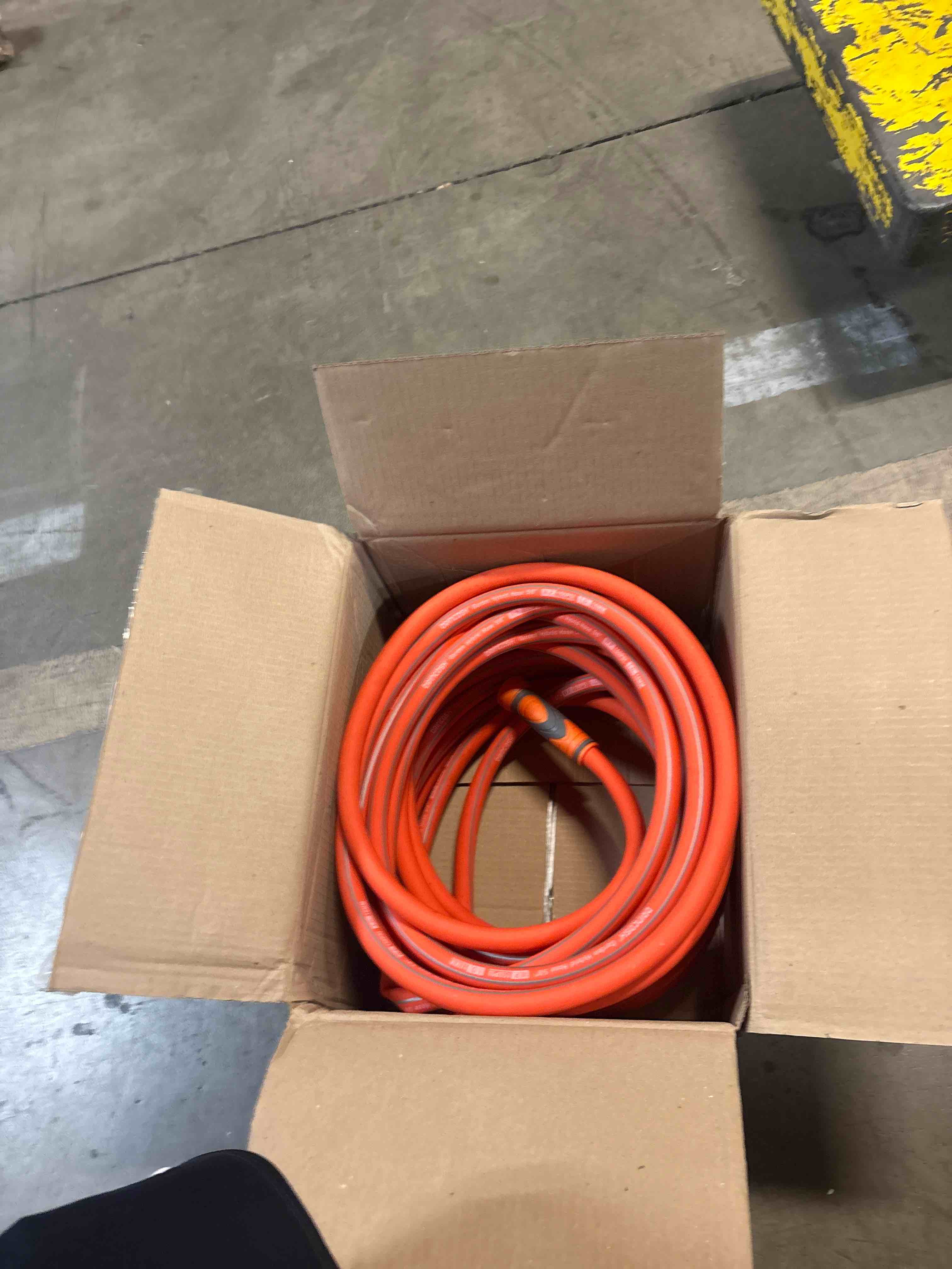https://s3.amazonaws.com/lotting-images-prod/phillipi/TEA3371283_1754497375082.jpeg
