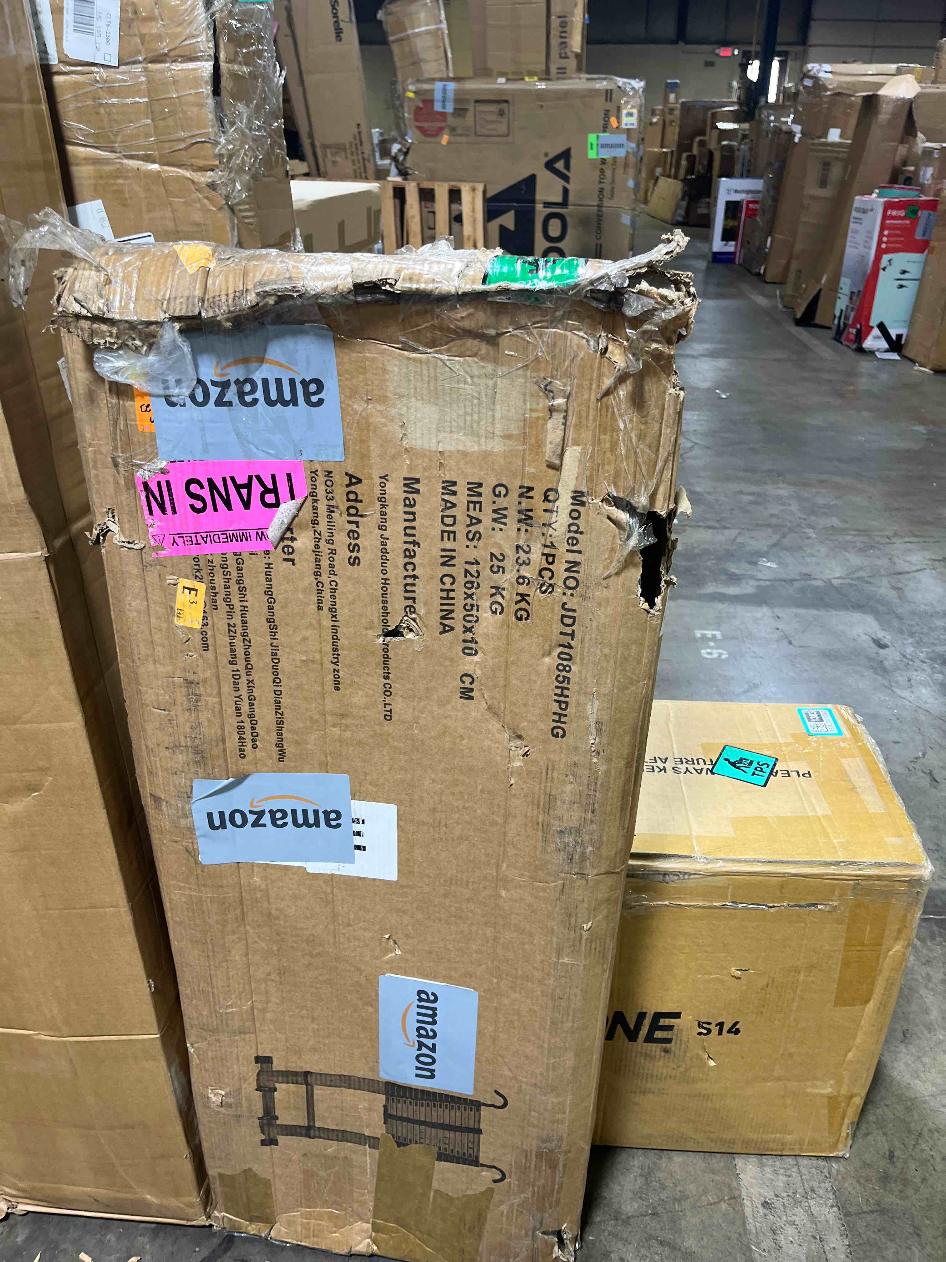https://s3.amazonaws.com/lotting-images-prod/phillipi/TEA3371384_1755010583001.jpeg