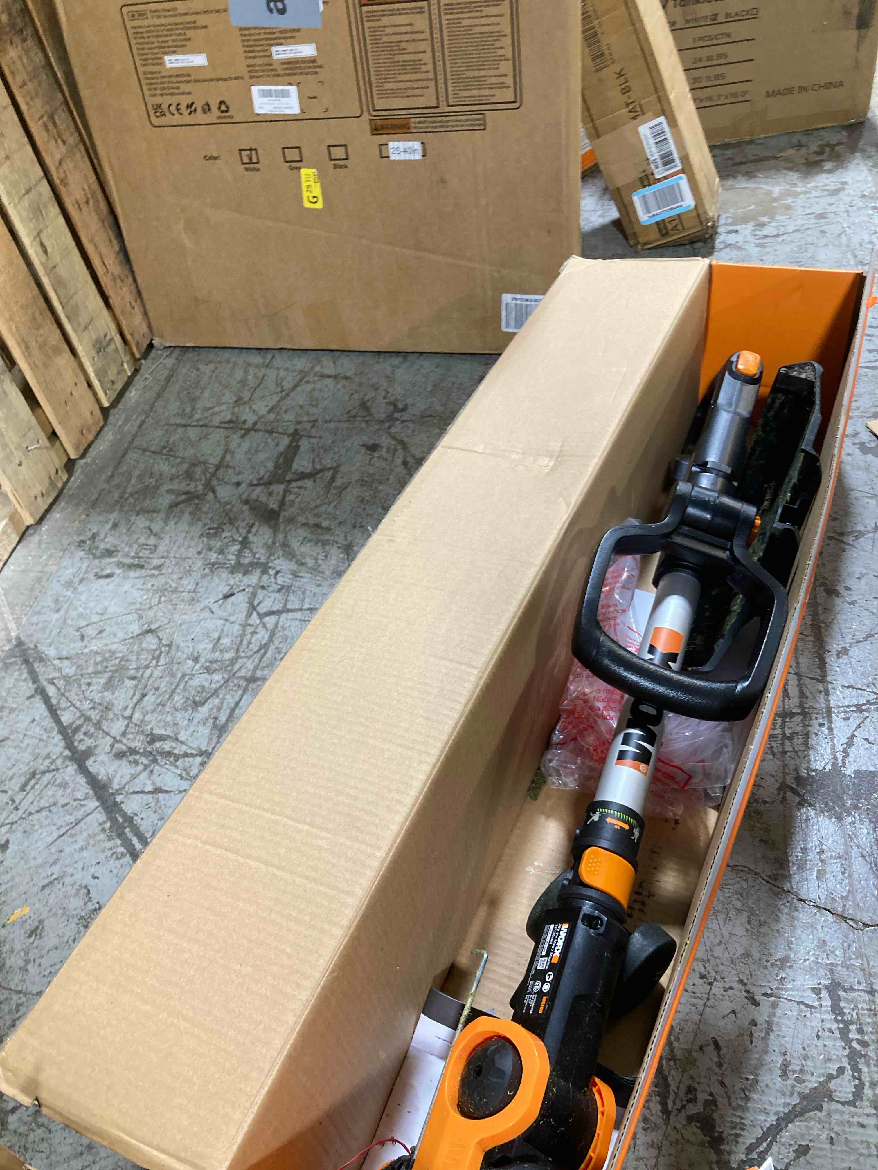 https://s3.amazonaws.com/lotting-images-prod/phillipi/TEA3371427_1755275530170.jpeg