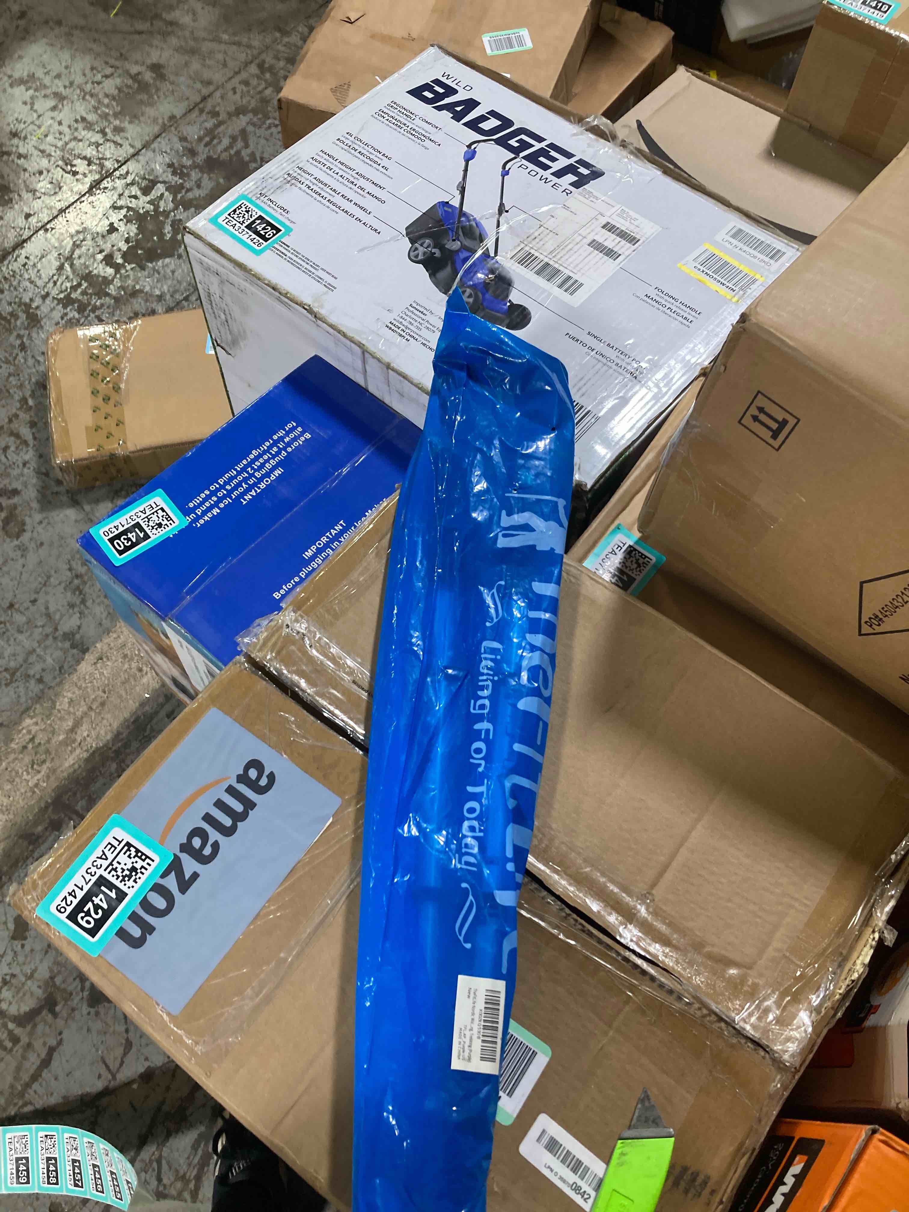 https://s3.amazonaws.com/lotting-images-prod/phillipi/TEA3371432_1755276225706.jpeg
