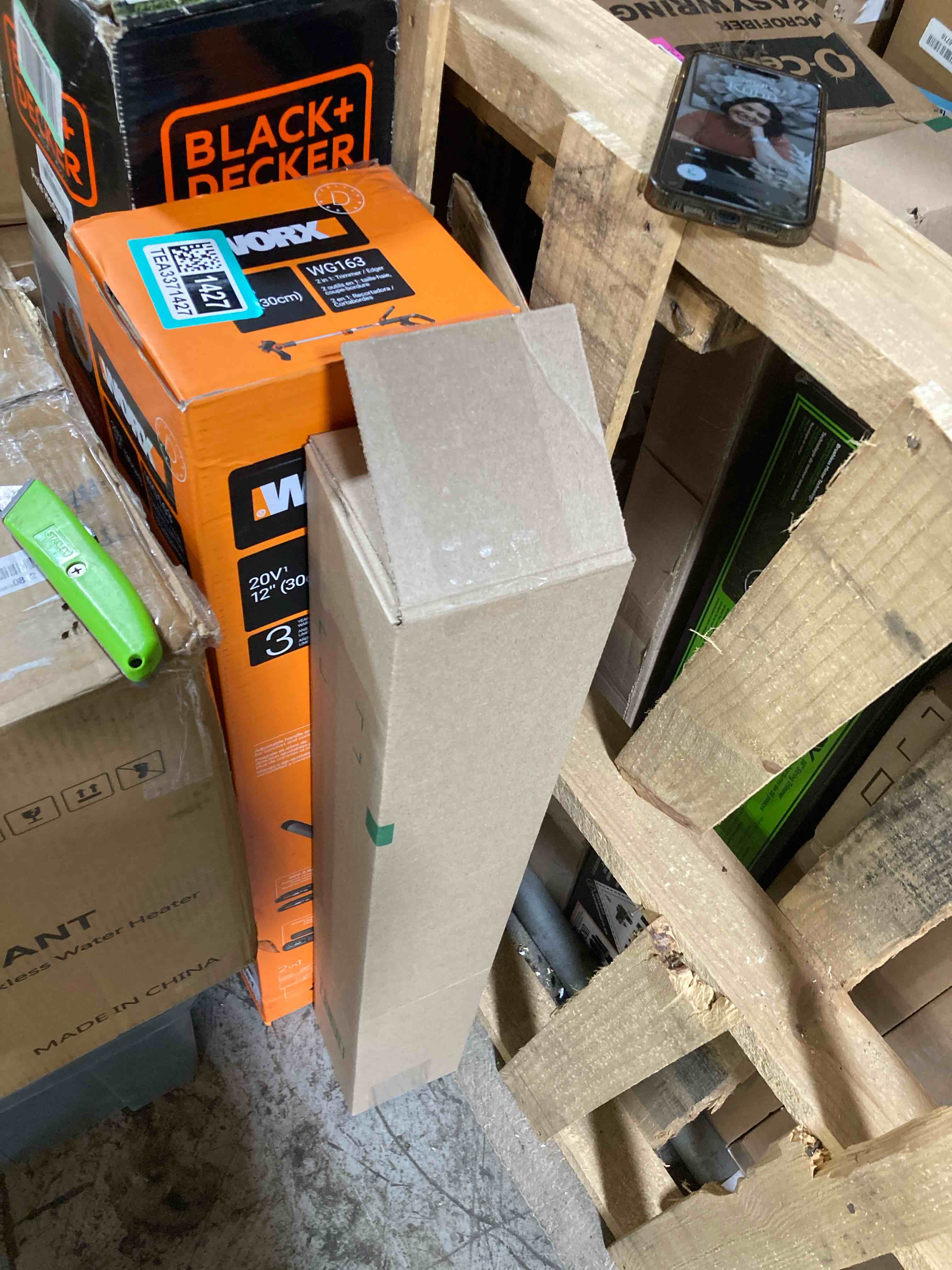 https://s3.amazonaws.com/lotting-images-prod/phillipi/TEA3371432_1755276266298.jpeg