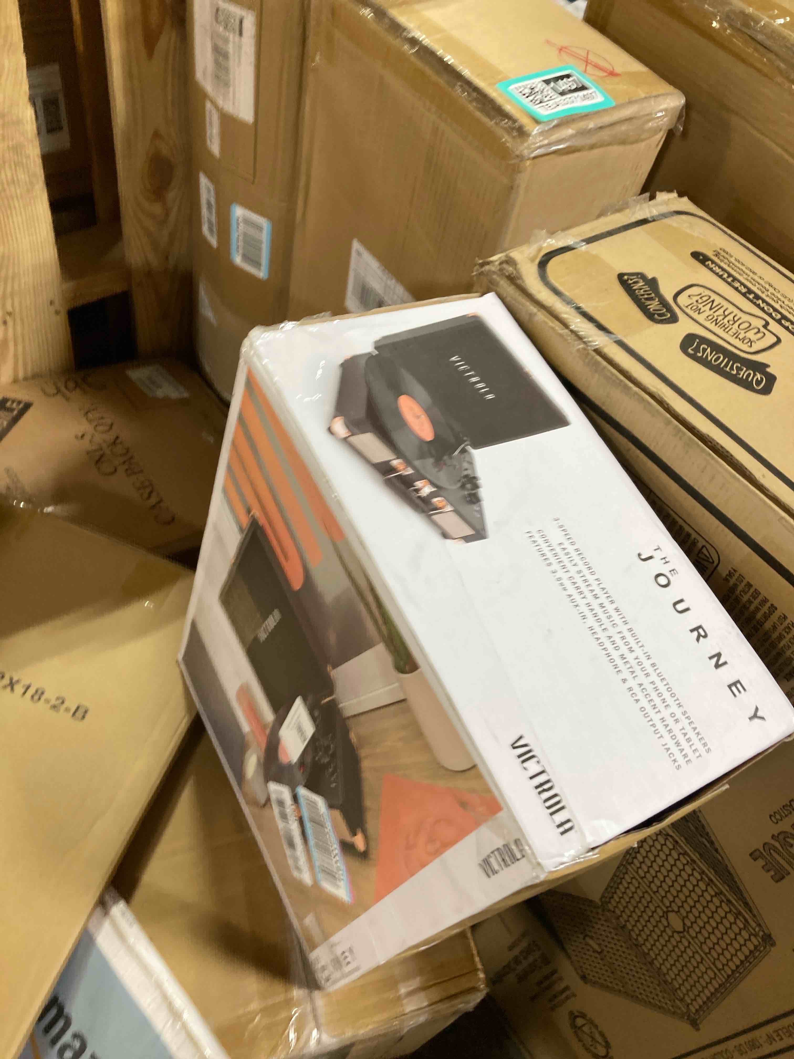 https://s3.amazonaws.com/lotting-images-prod/phillipi/TEA3371501_1756305745748.jpeg