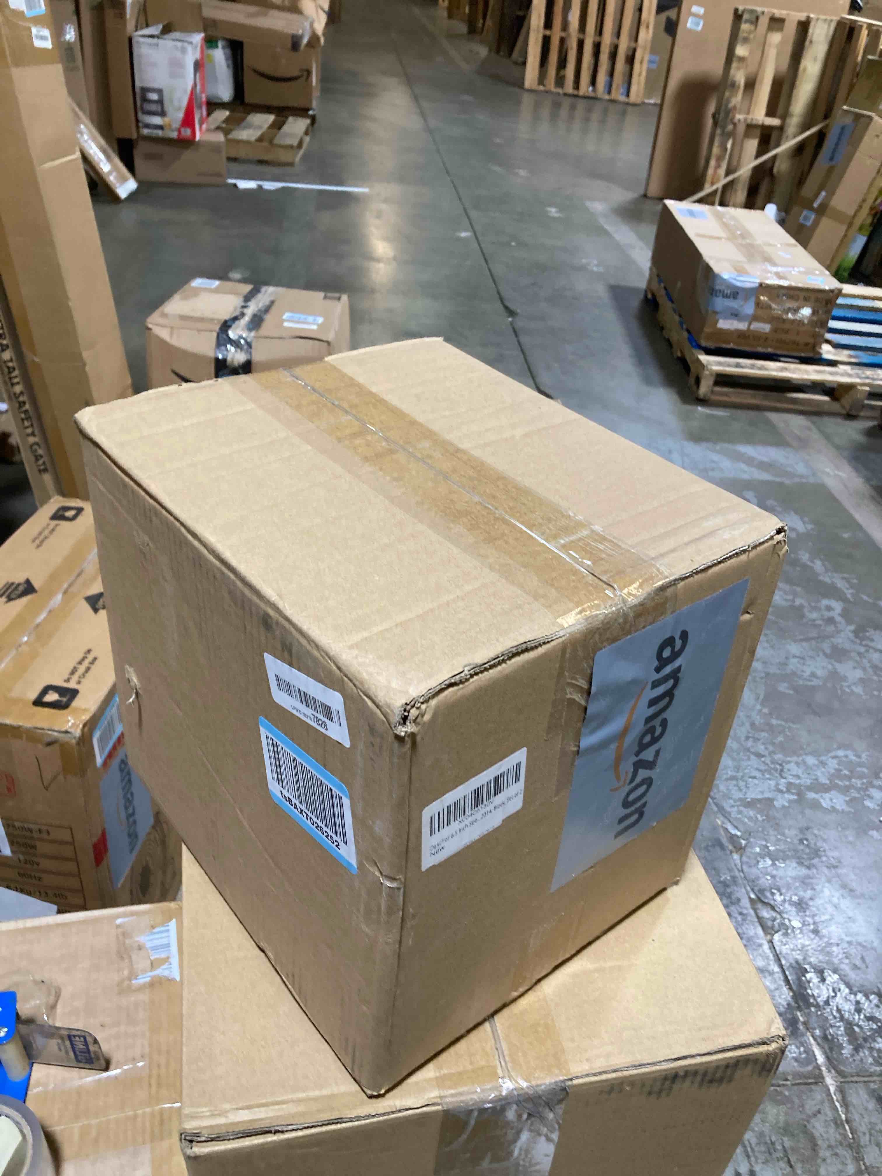 https://s3.amazonaws.com/lotting-images-prod/phillipi/TEA3371552_1756475747185.jpeg