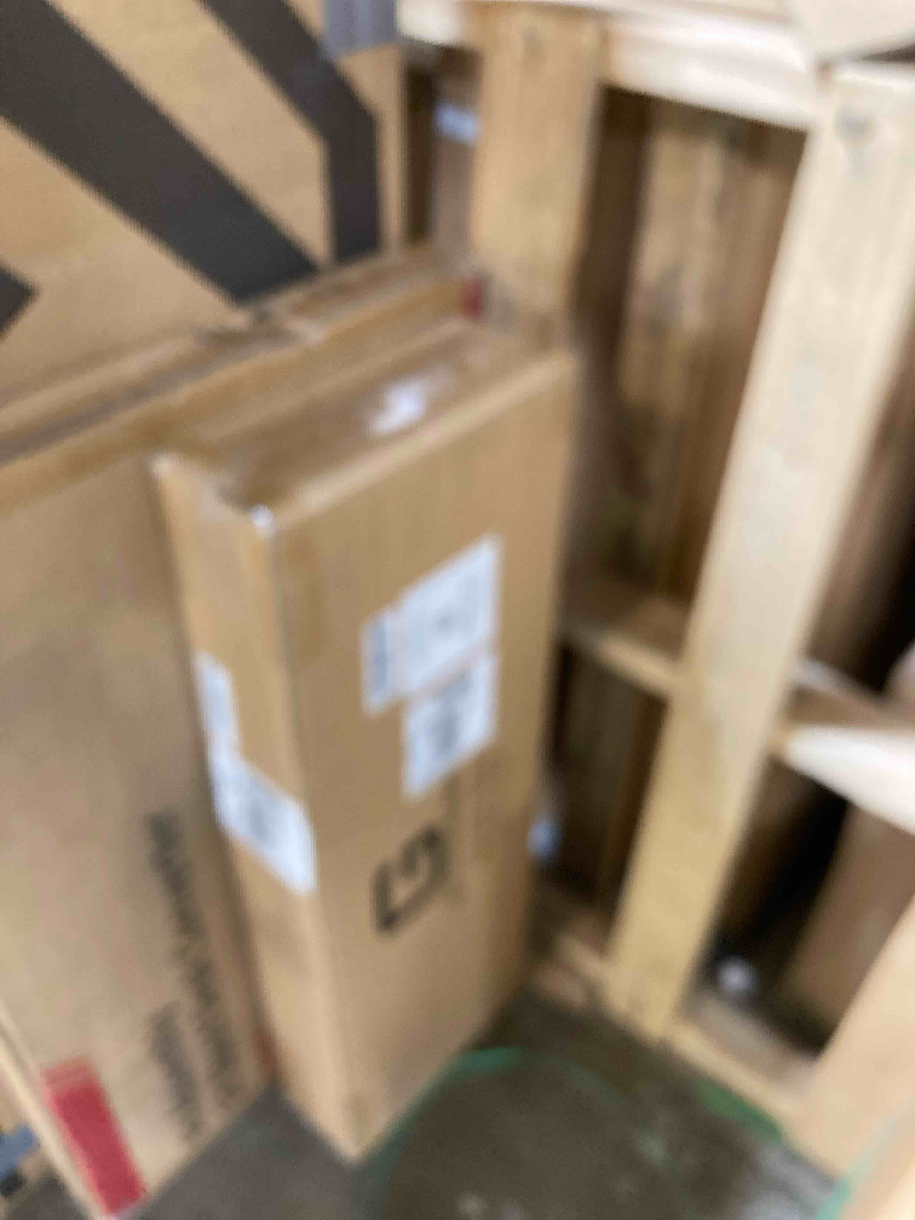 https://s3.amazonaws.com/lotting-images-prod/phillipi/TEA3371586_1756482733103.jpeg
