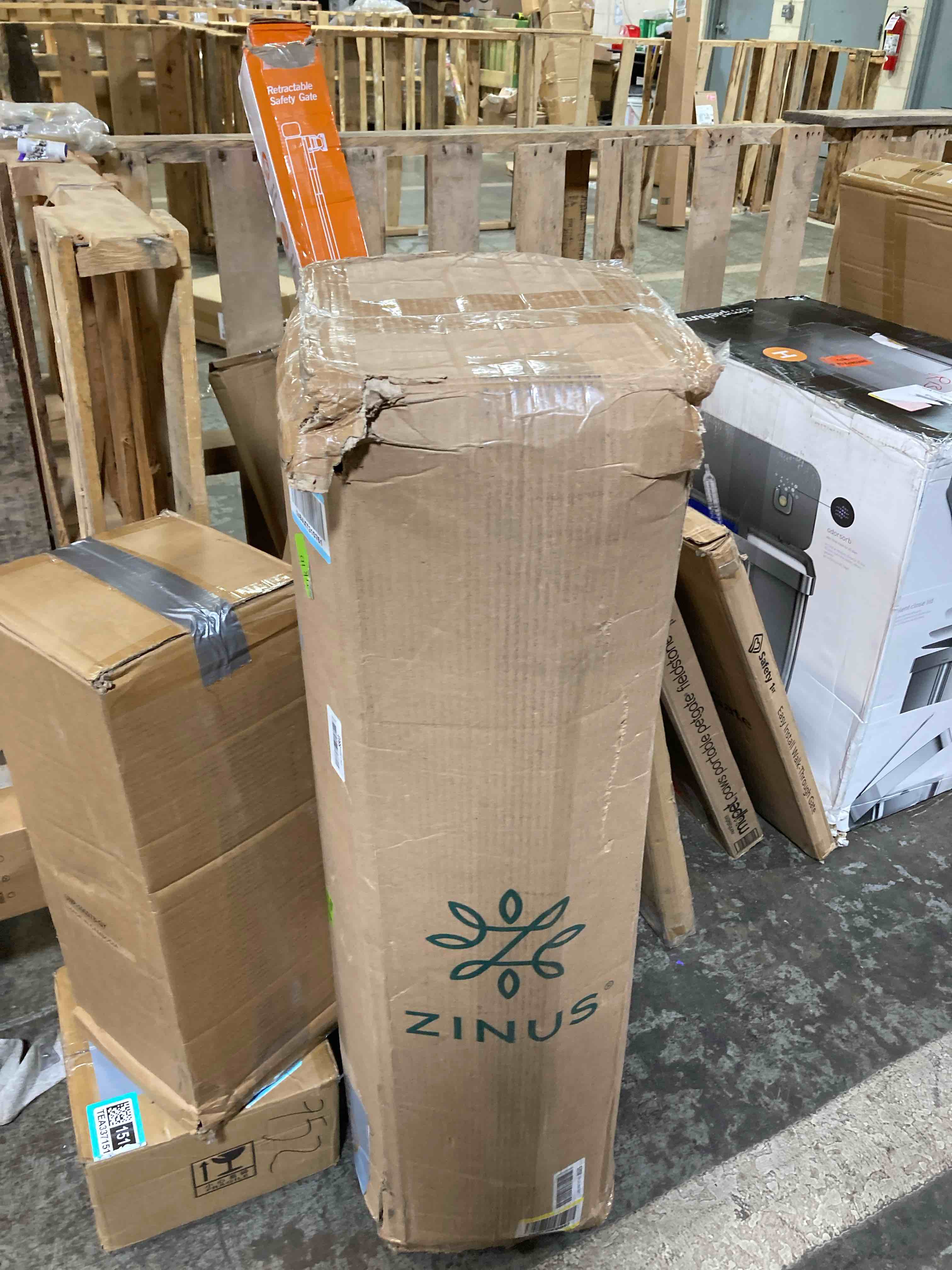 https://s3.amazonaws.com/lotting-images-prod/phillipi/TEA3371659_1757350816034.jpeg