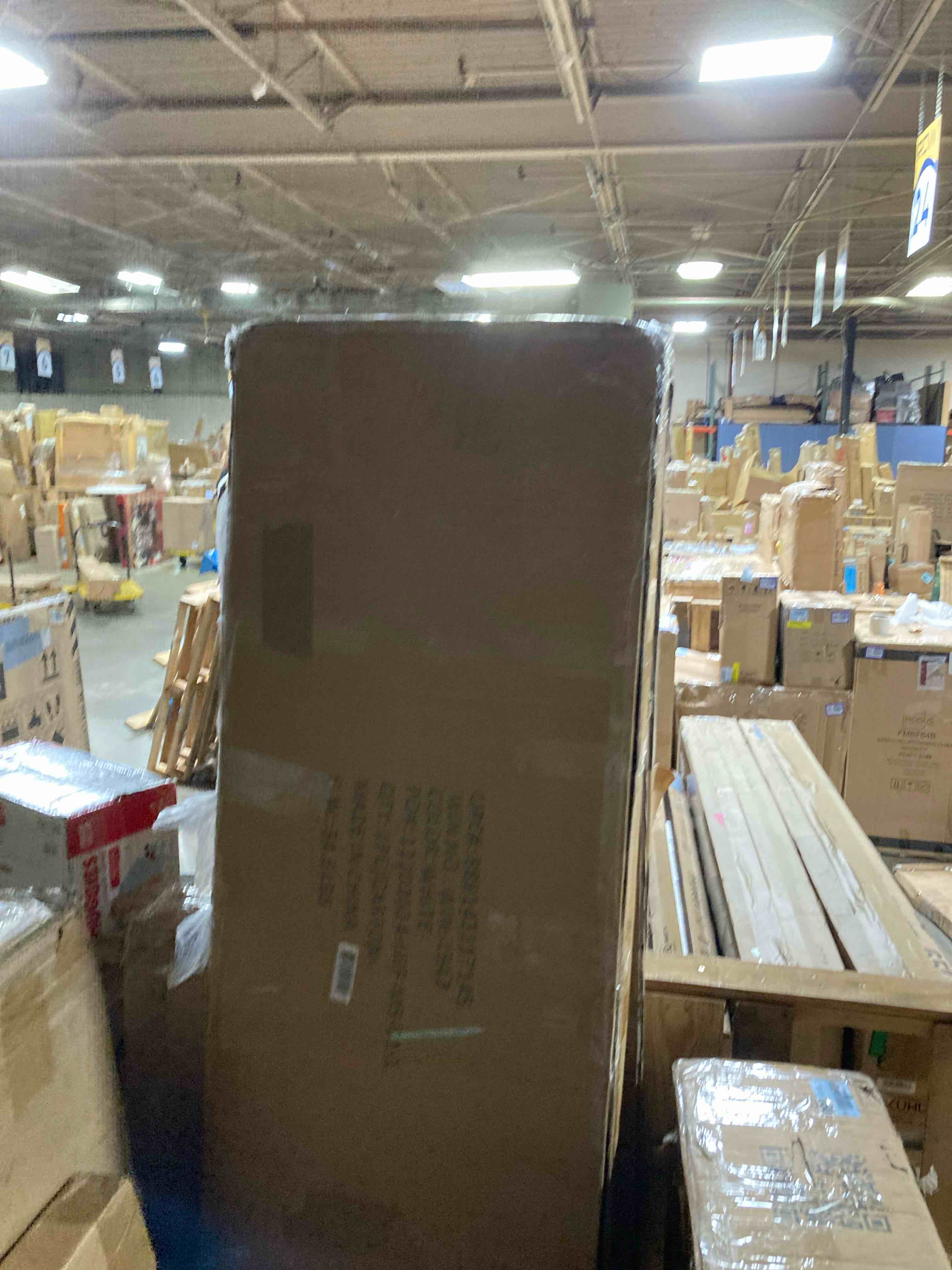 https://s3.amazonaws.com/lotting-images-prod/phillipi/TEA3371669_1757702286878.jpeg
