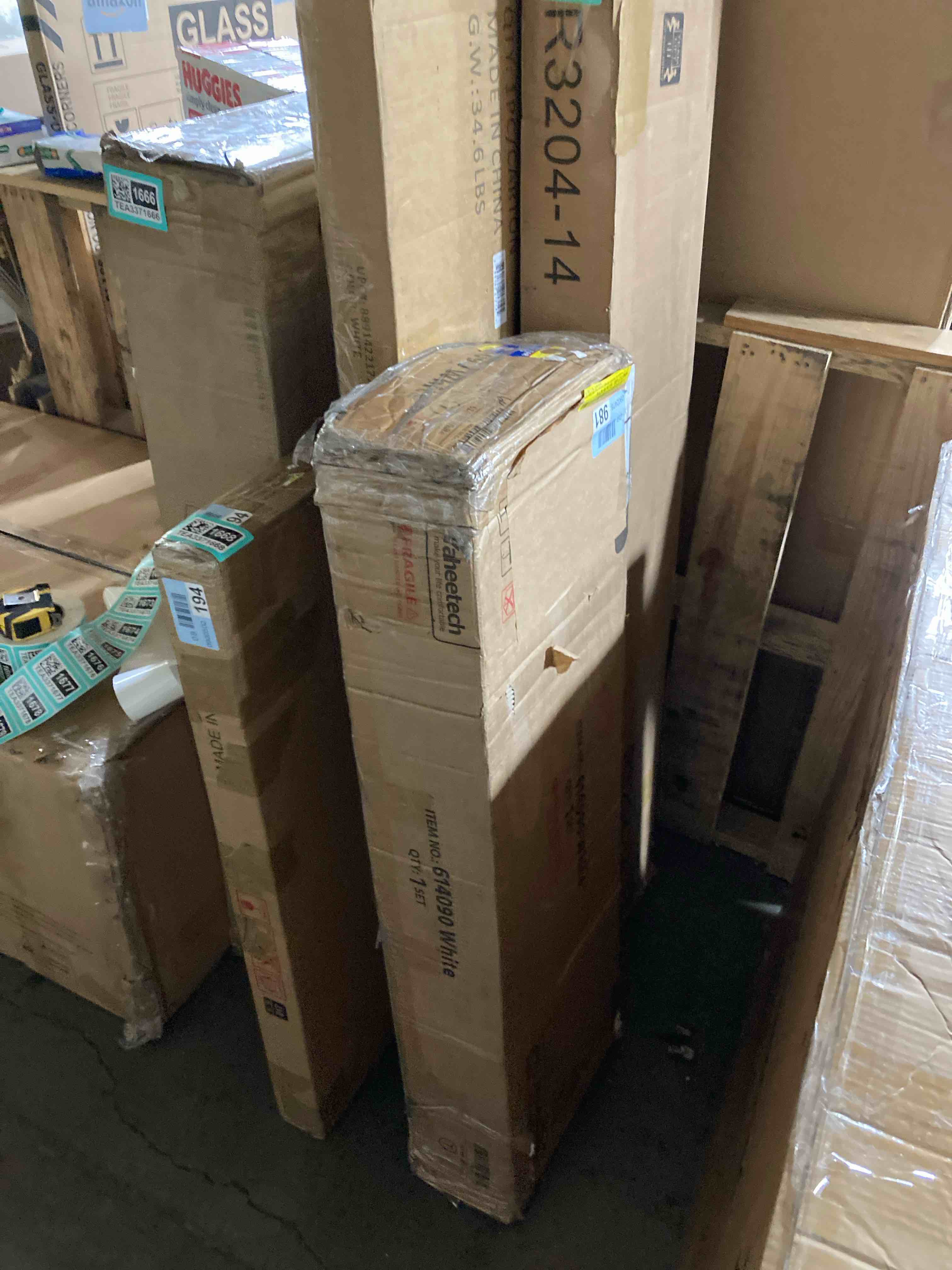 https://s3.amazonaws.com/lotting-images-prod/phillipi/TEA3371671_1757702875575.jpeg