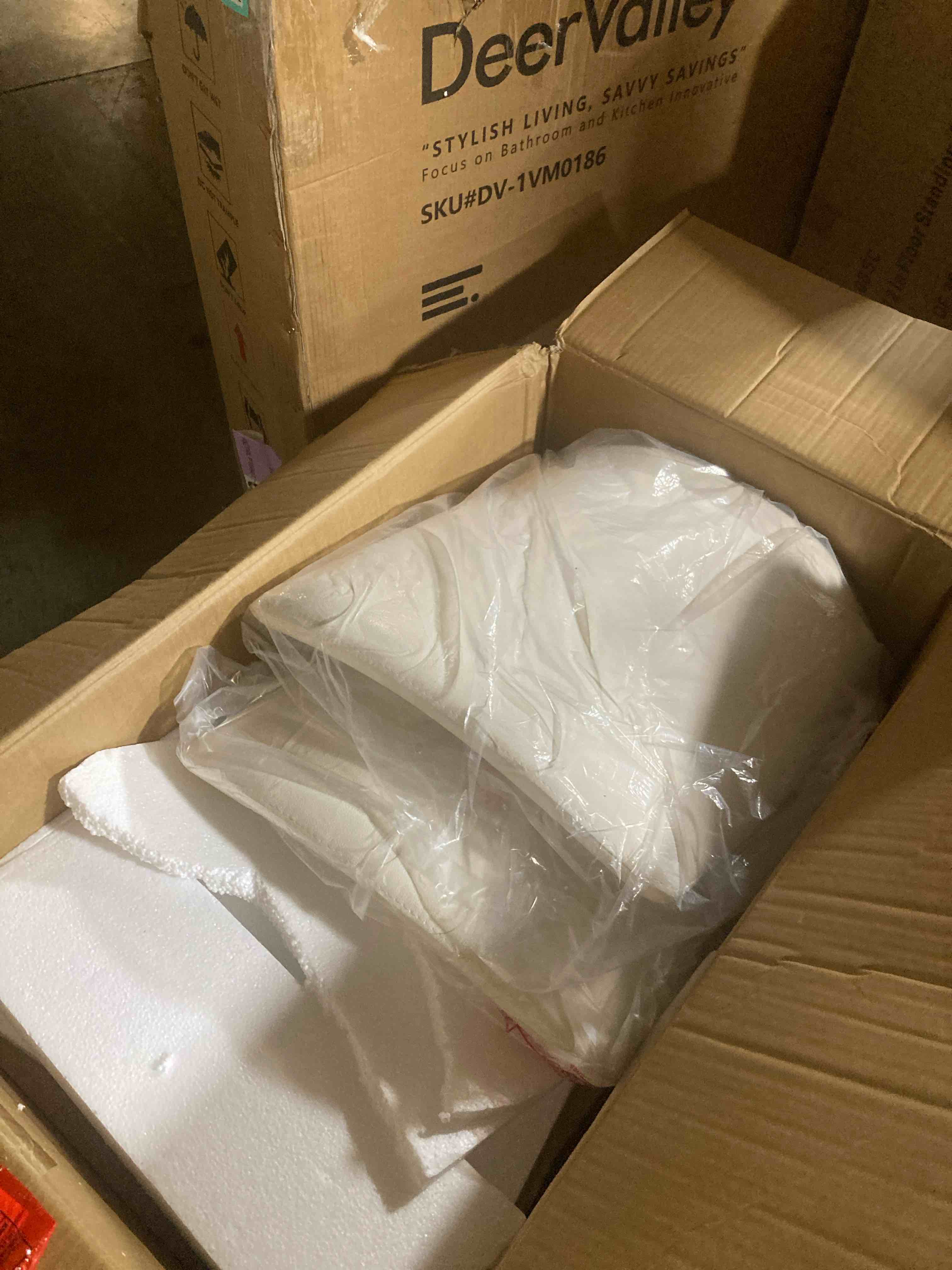 https://s3.amazonaws.com/lotting-images-prod/phillipi/TEA3371675_1757704159301.jpeg