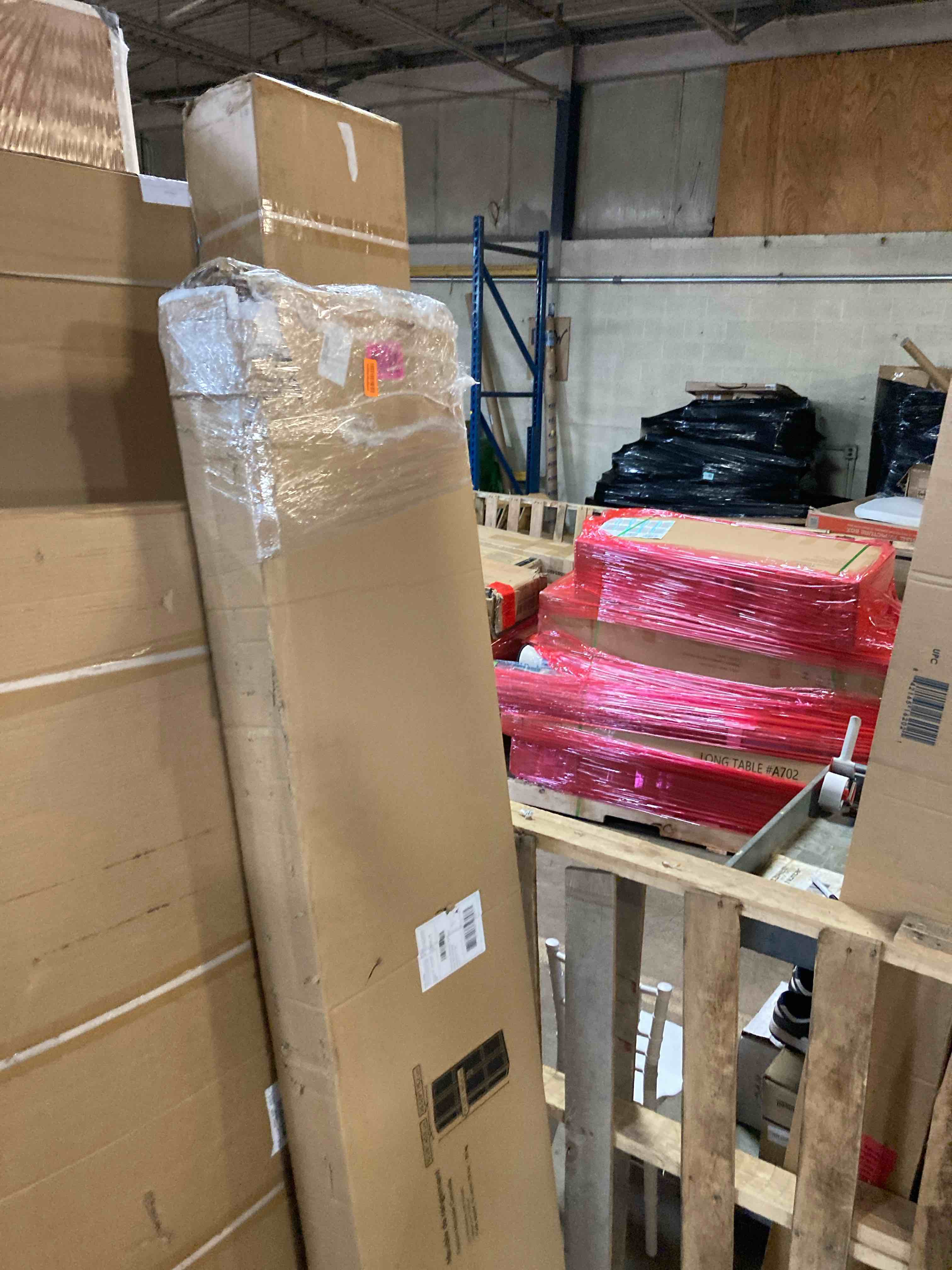 https://s3.amazonaws.com/lotting-images-prod/phillipi/TEA3371698_1758129664005.jpeg