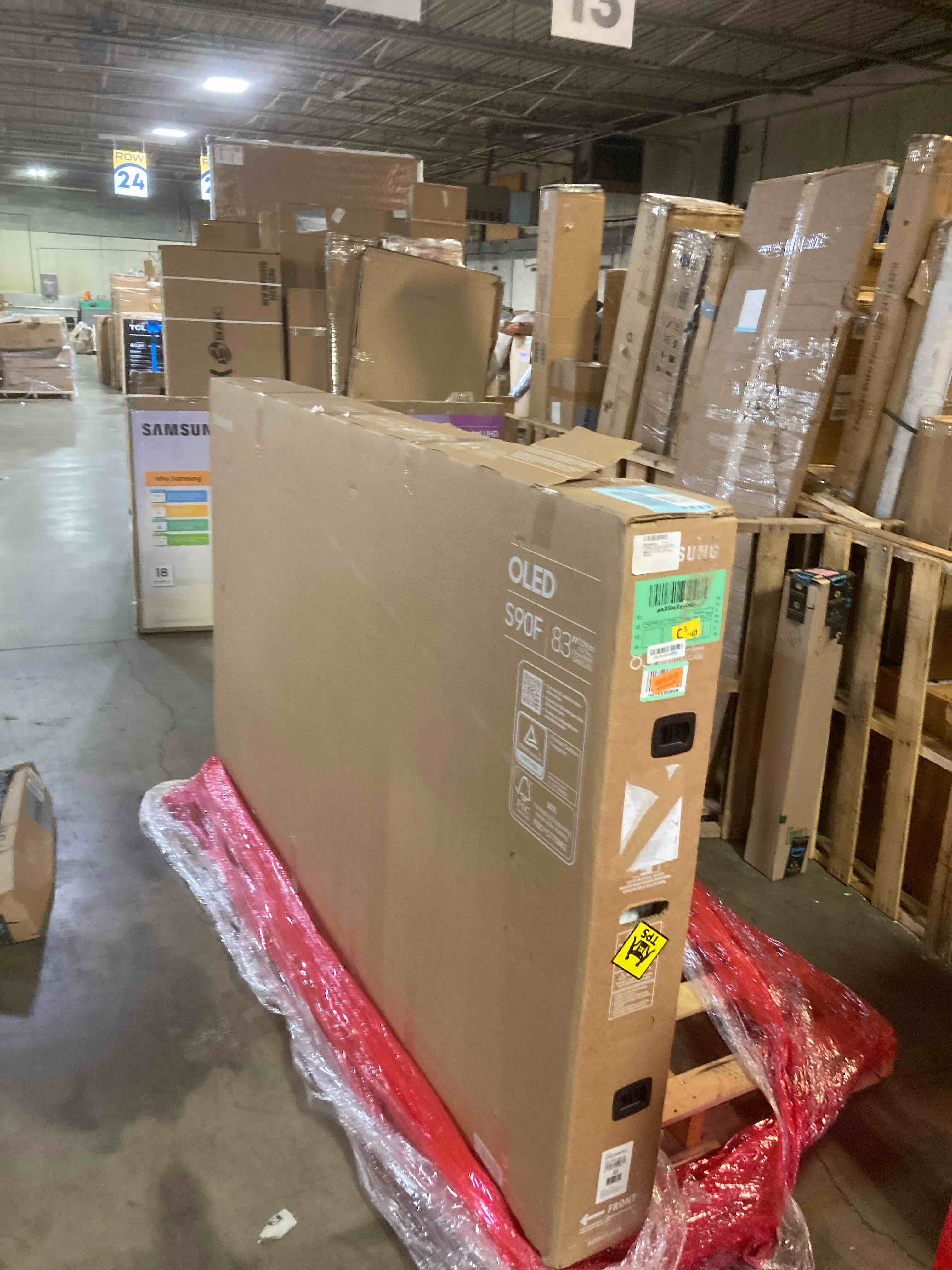 https://s3.amazonaws.com/lotting-images-prod/phillipi/TEA3371703_1758130413067.jpeg