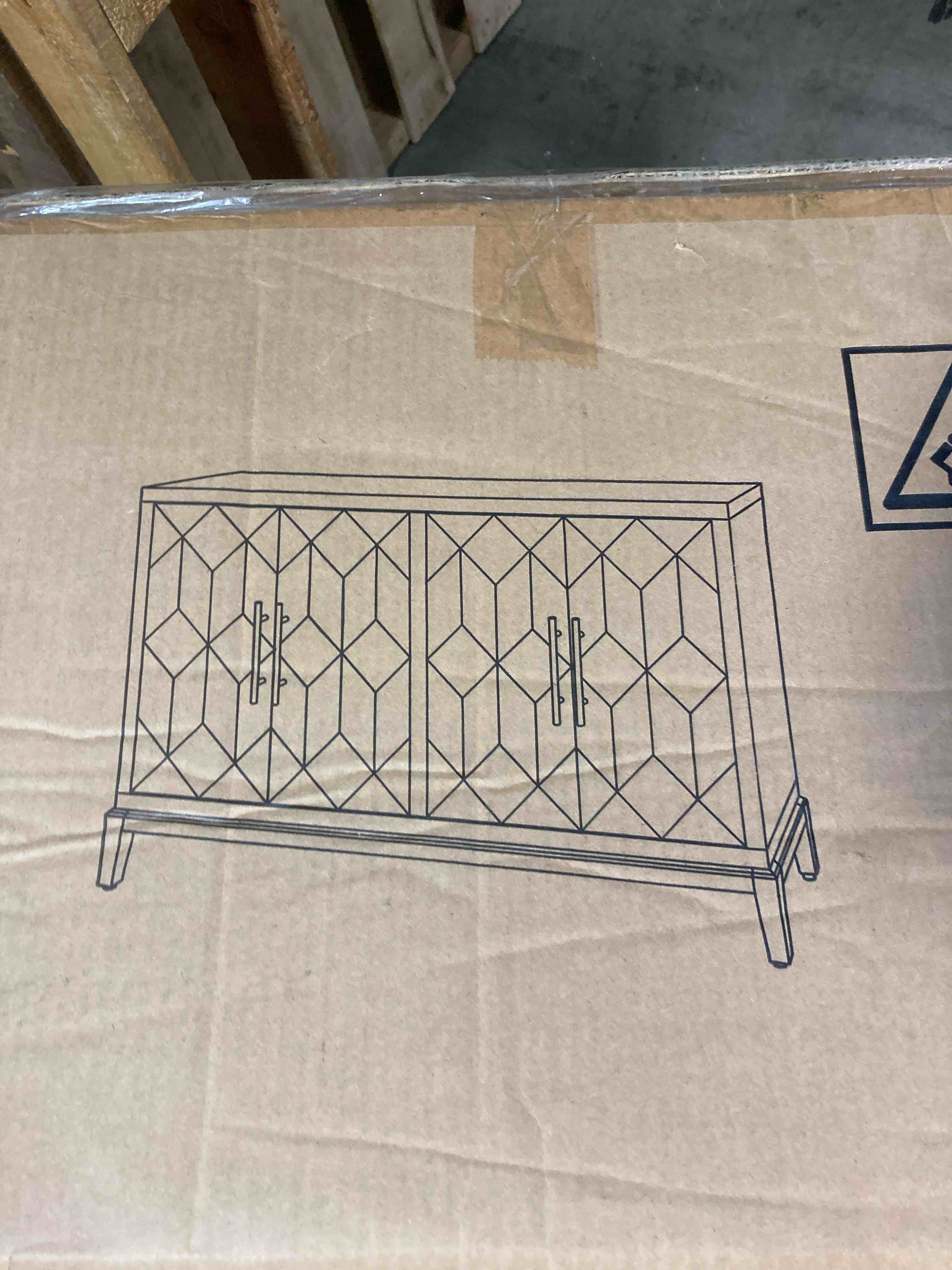 https://s3.amazonaws.com/lotting-images-prod/phillipi/TEA3371706_1758131071075.jpeg
