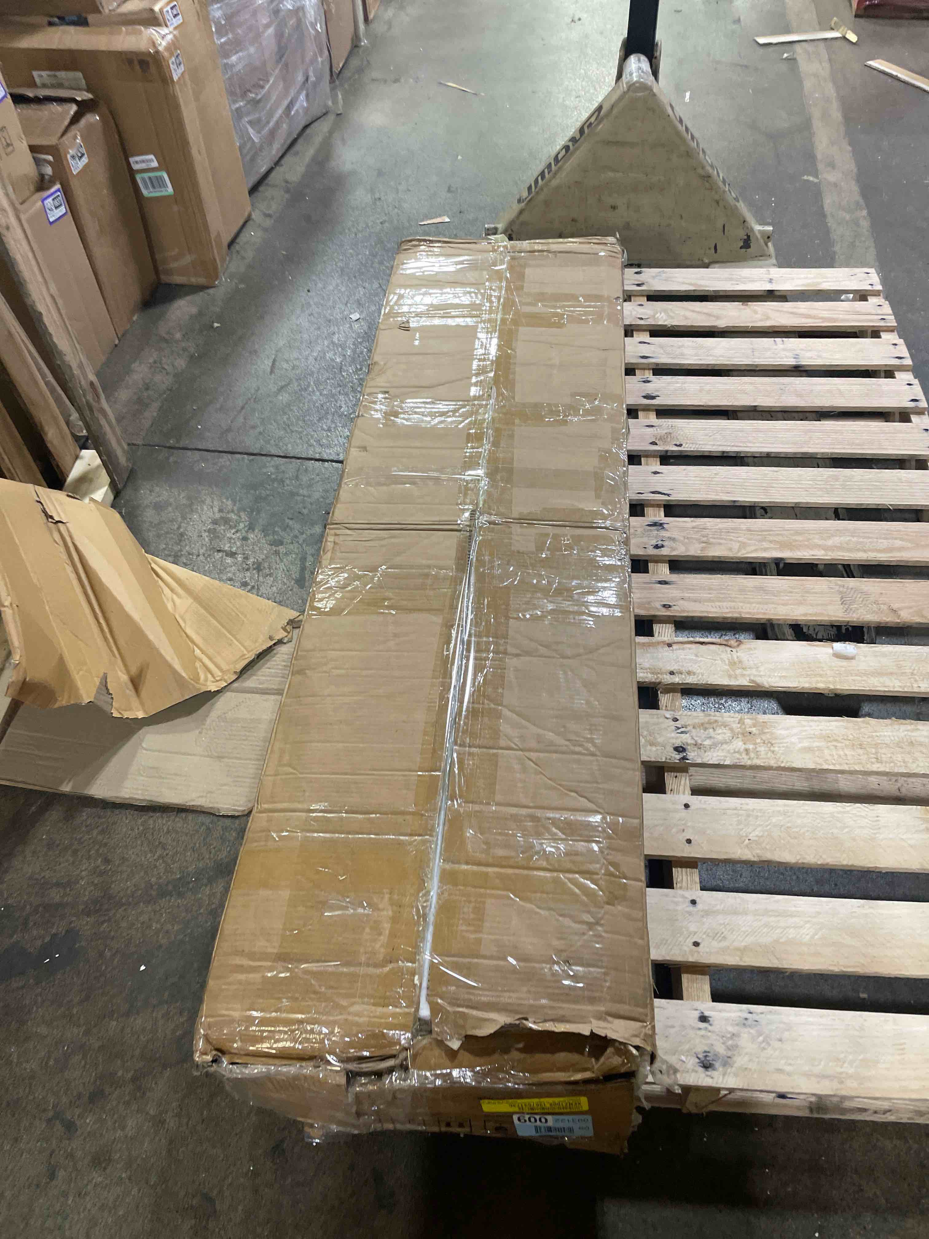 https://s3.amazonaws.com/lotting-images-prod/phillipi/TEA3371733_1758399239532.jpeg