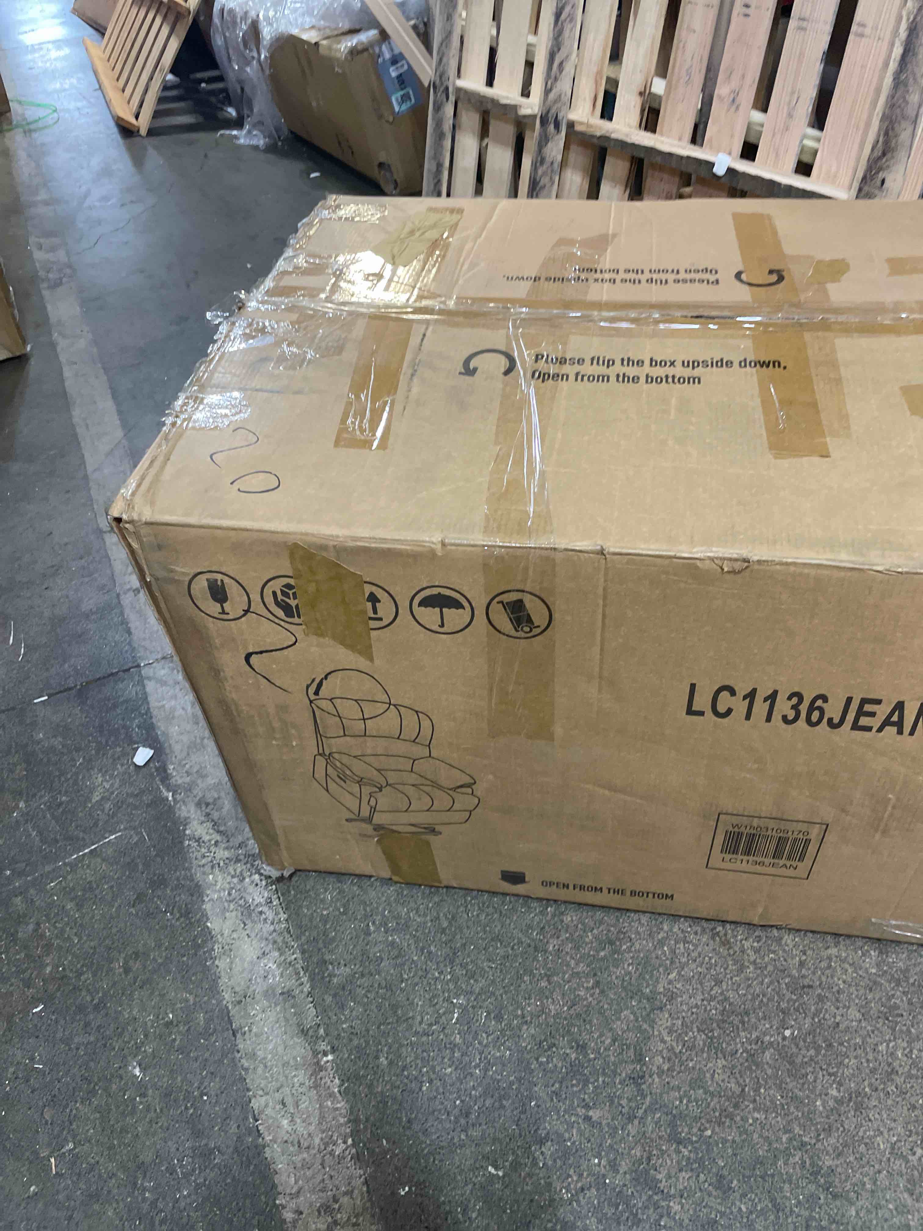https://s3.amazonaws.com/lotting-images-prod/phillipi/TEA3371742_1758401449004.jpeg