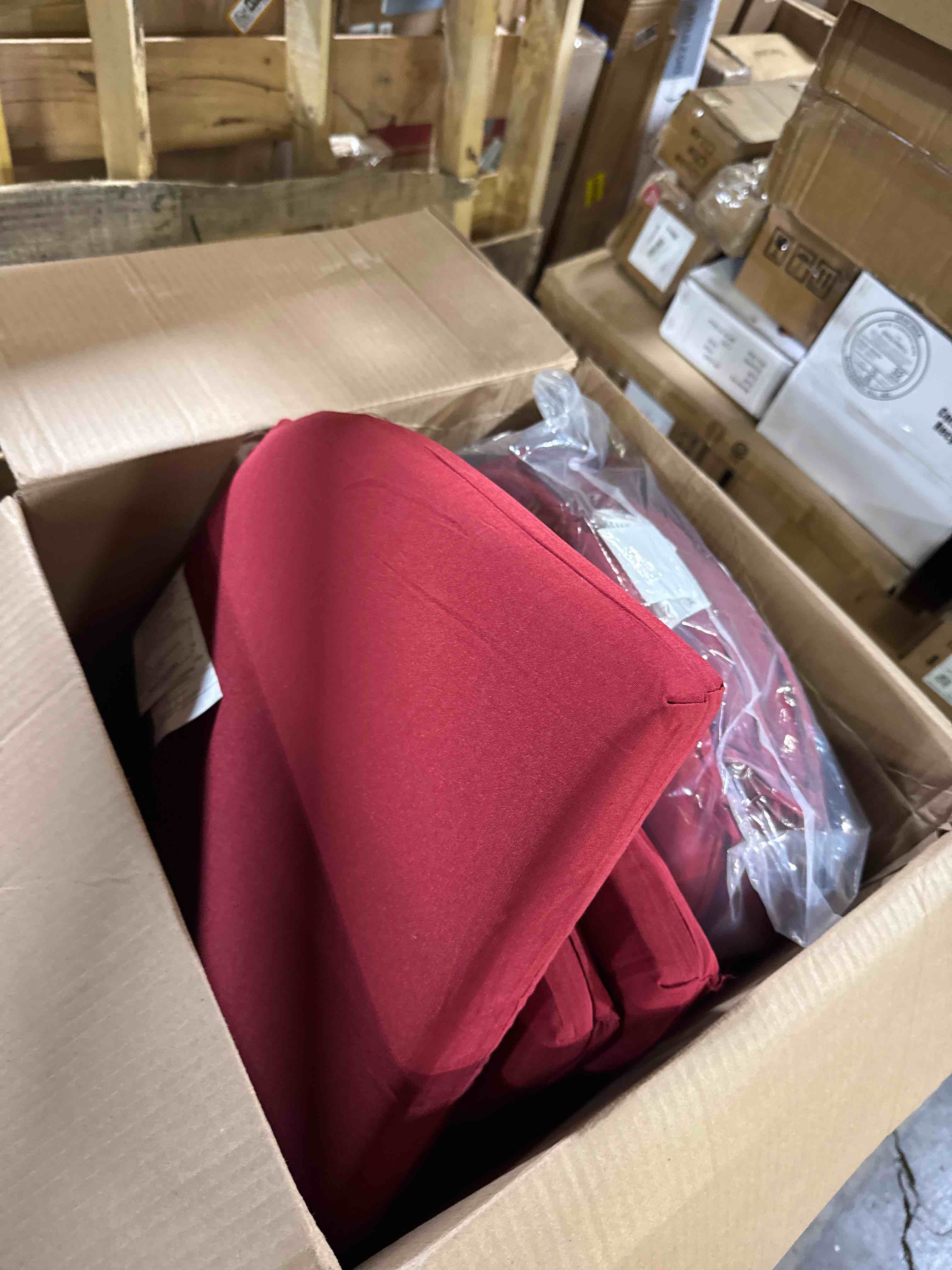 https://s3.amazonaws.com/lotting-images-prod/phillipi/TEA3371816_1758650376589.jpeg